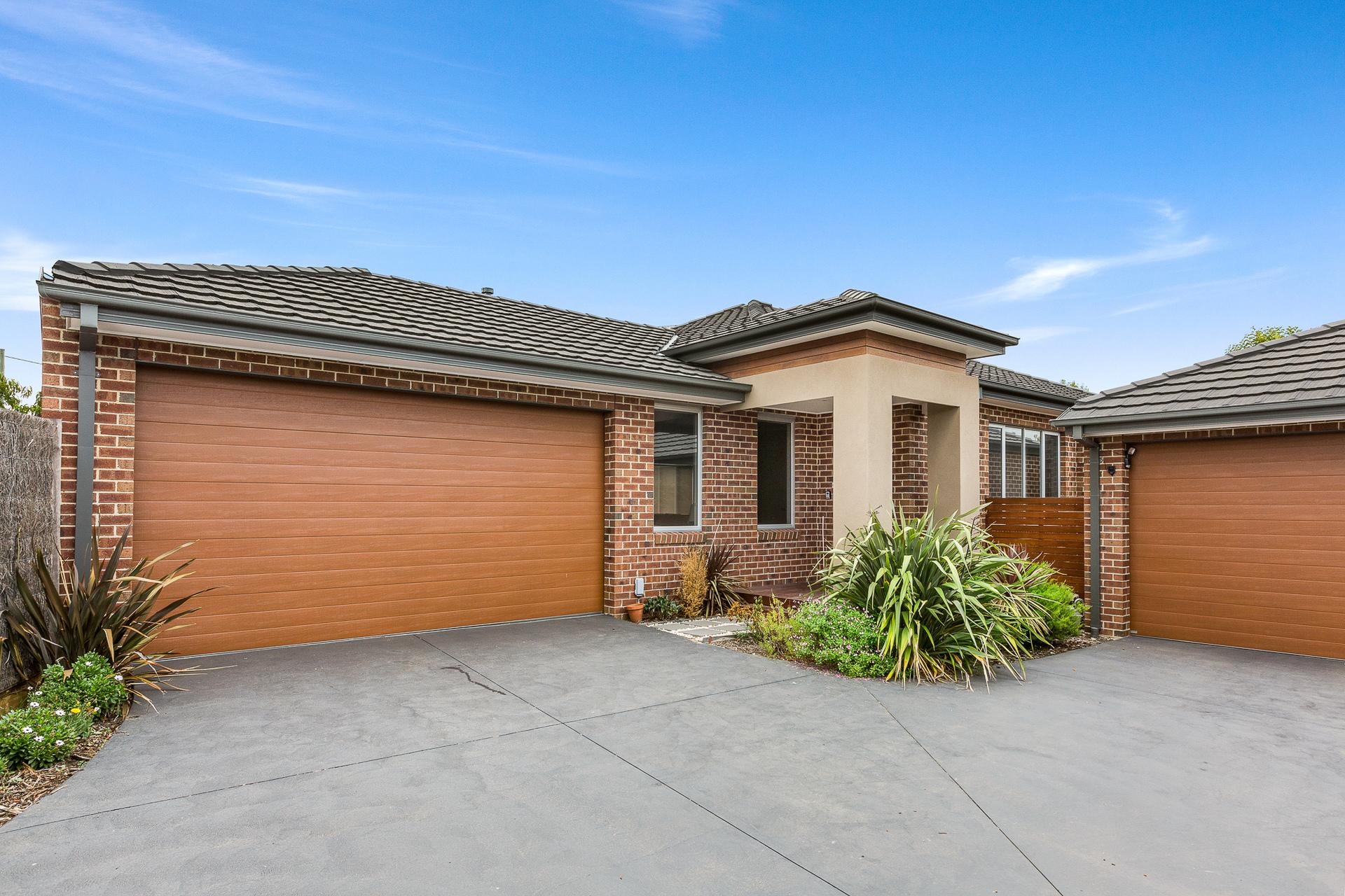 2/32 Ruth Road Mornington VIC | Danckert Real Estate
