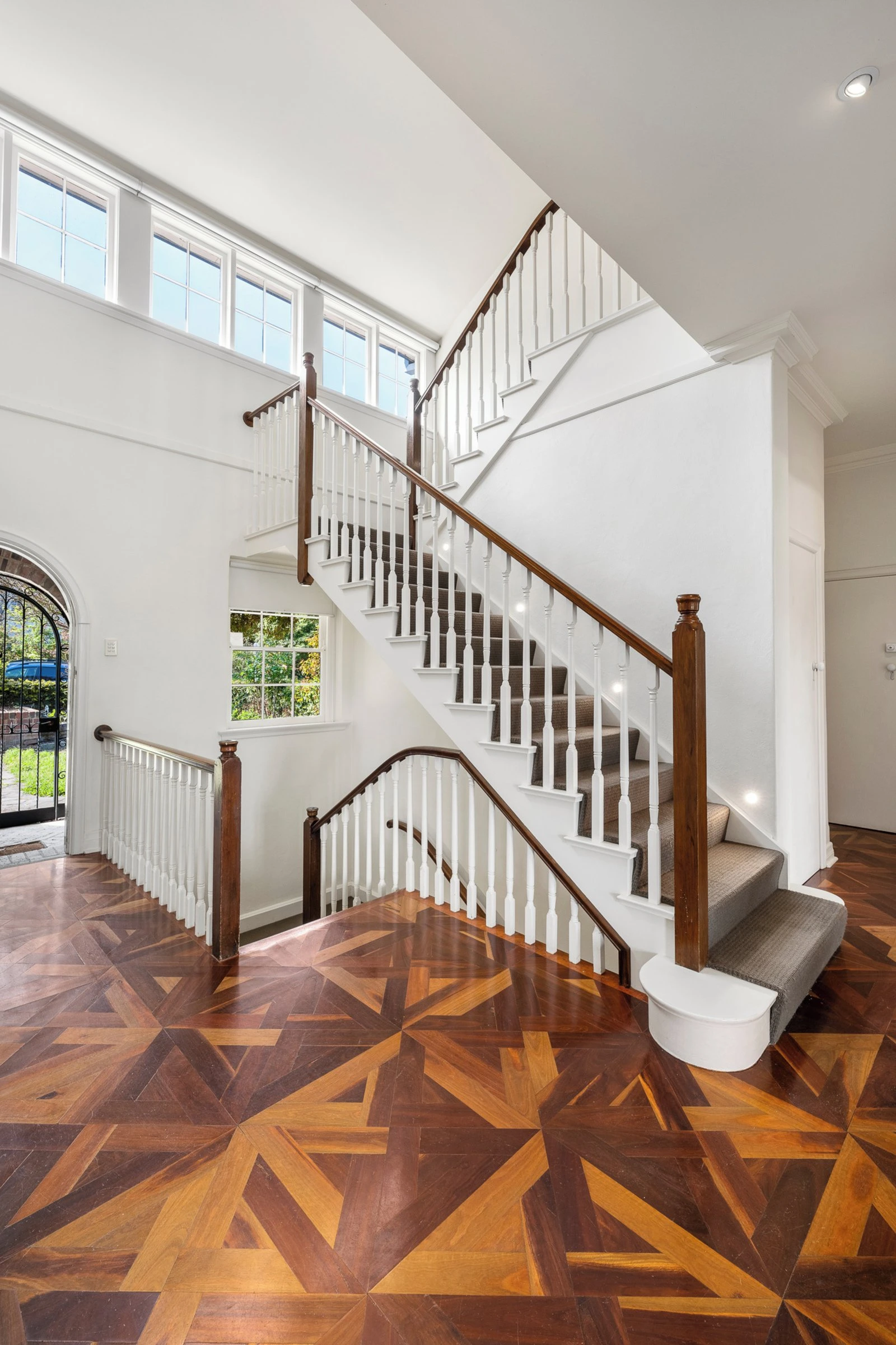 4 Riversdale Court, Hawthorn, 3122