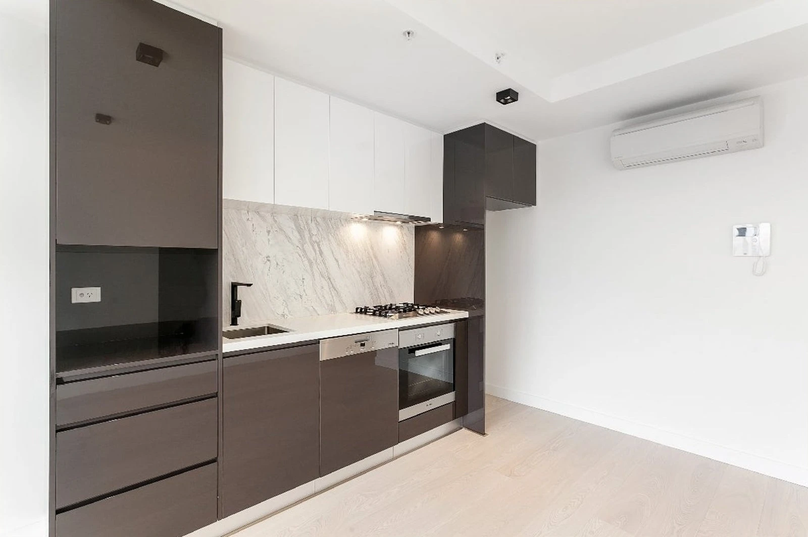 402/101-105 Tram Road, Doncaster, 3108