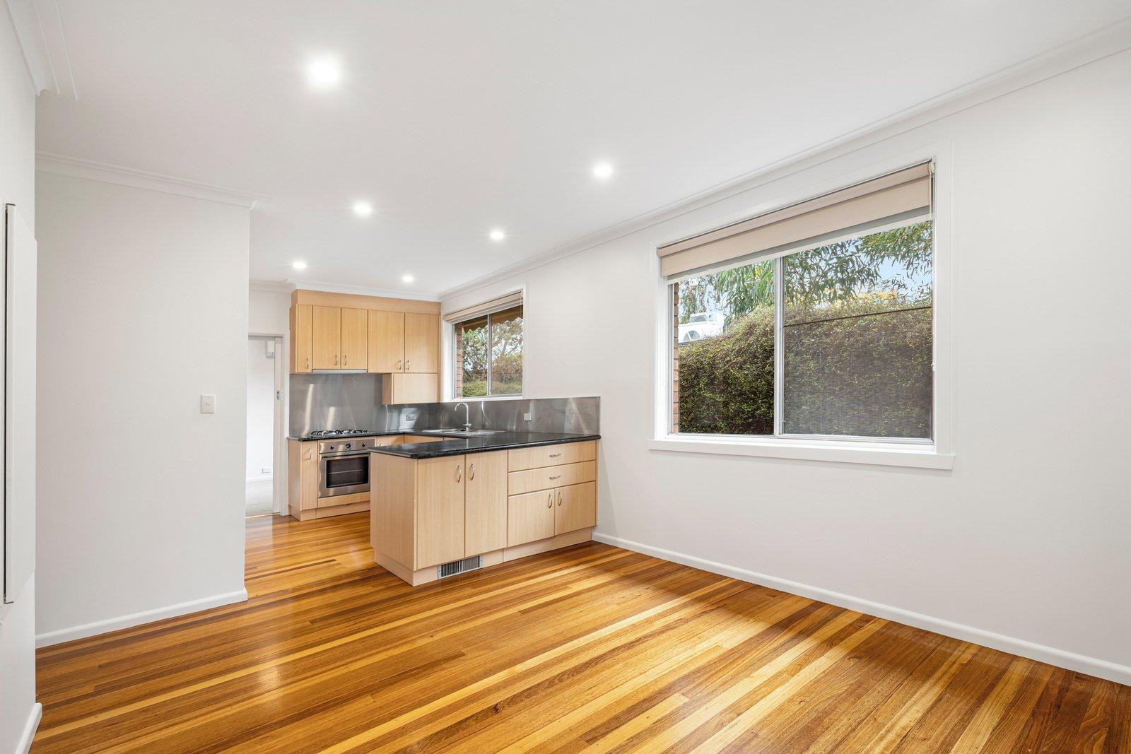 4/10 Hyton Crescent, Kew, 3101