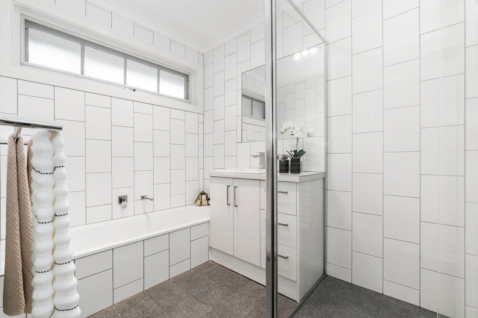 4/17 Kingsley Crescent, Mont Albert, 3127