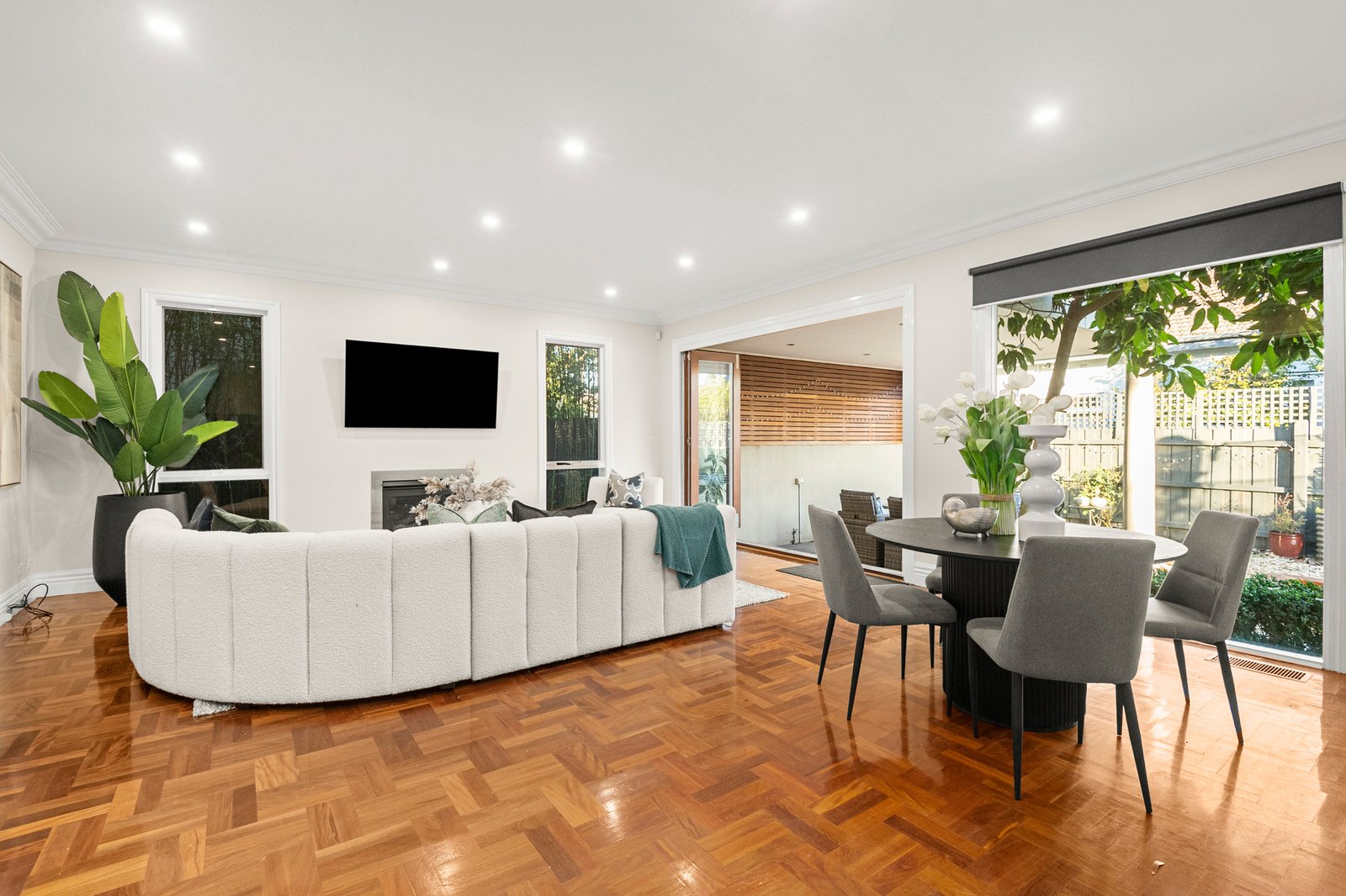 42 Grosvenor Parade, Balwyn, 3103