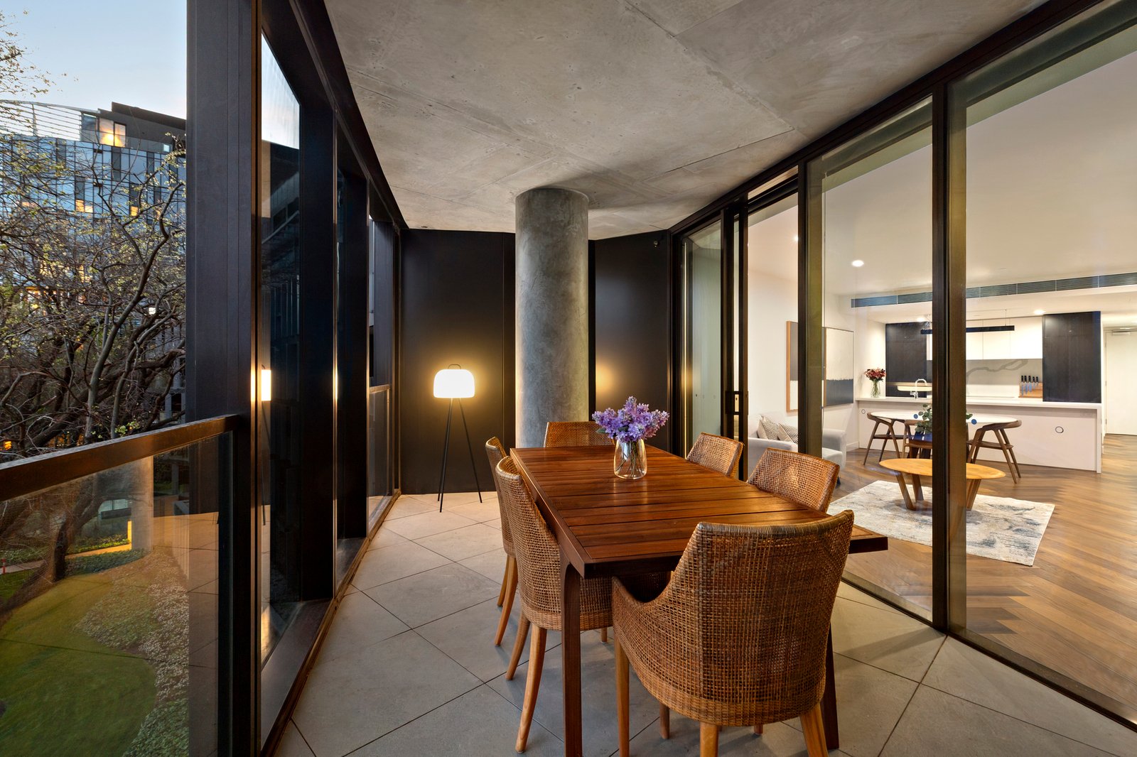 423/555 St Kilda Road, Melbourne, 3004