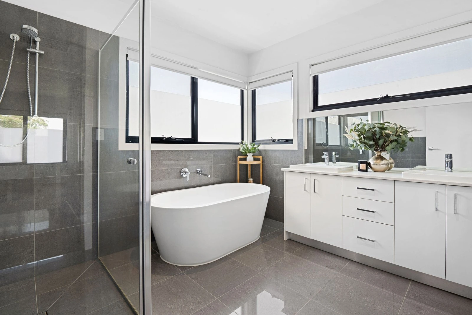 4/24 Van Ness Avenue, Mornington, 3931