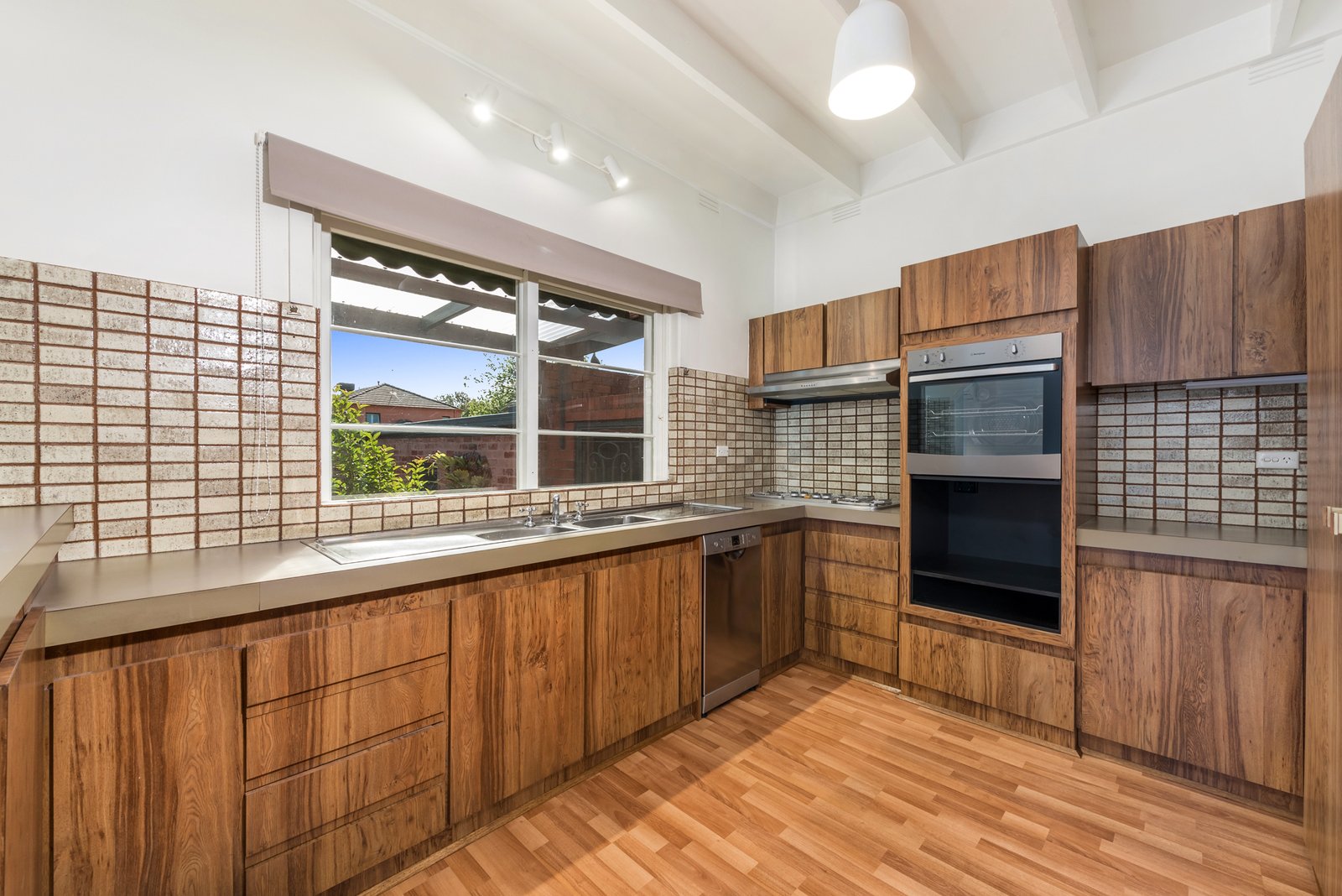 43 Erica Avenue, Glen Iris, 3146