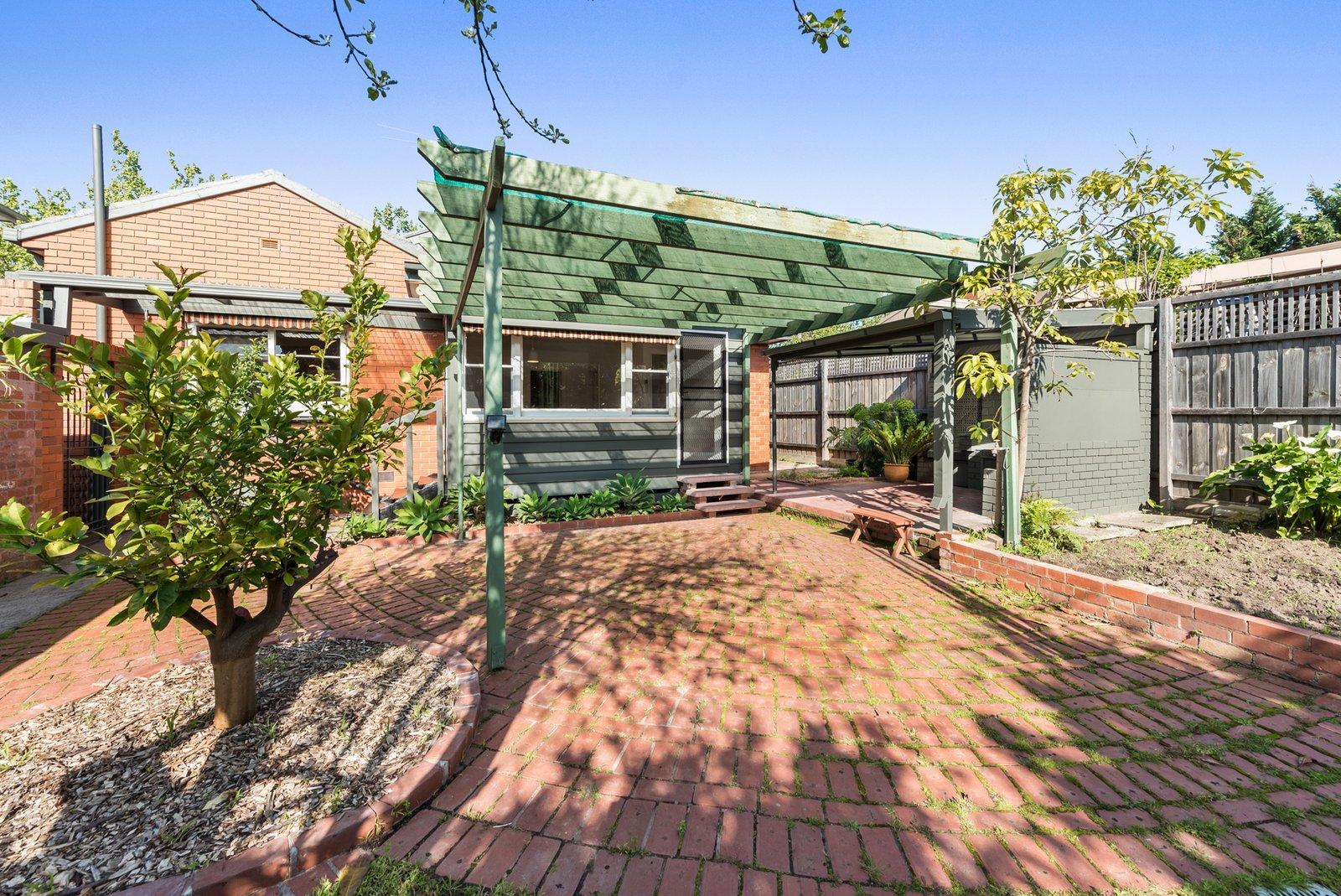 43 Erica Avenue, Glen Iris, 3146