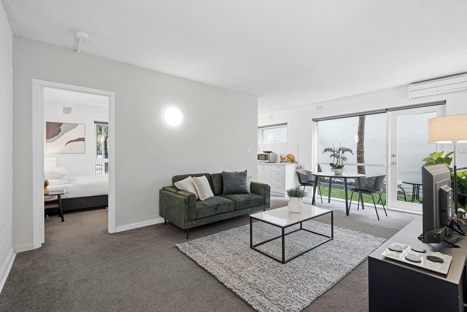 4/44 Gatehouse Street, Parkville, 3052
