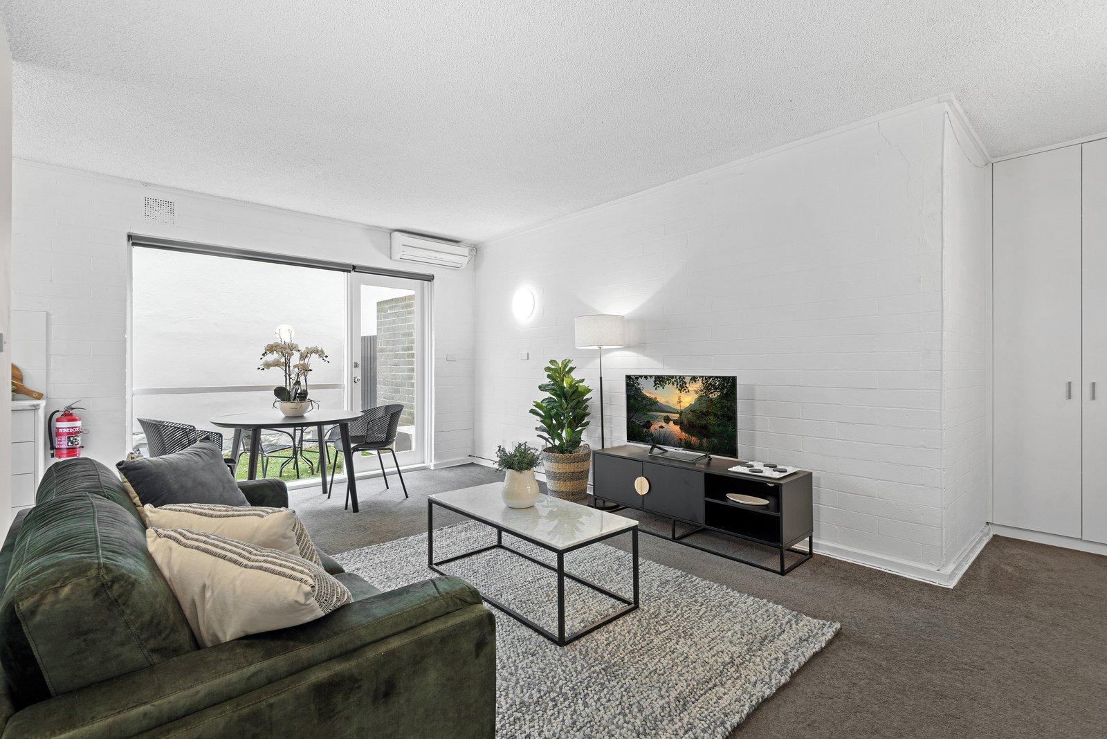 4/44 Gatehouse Street, Parkville, 3052