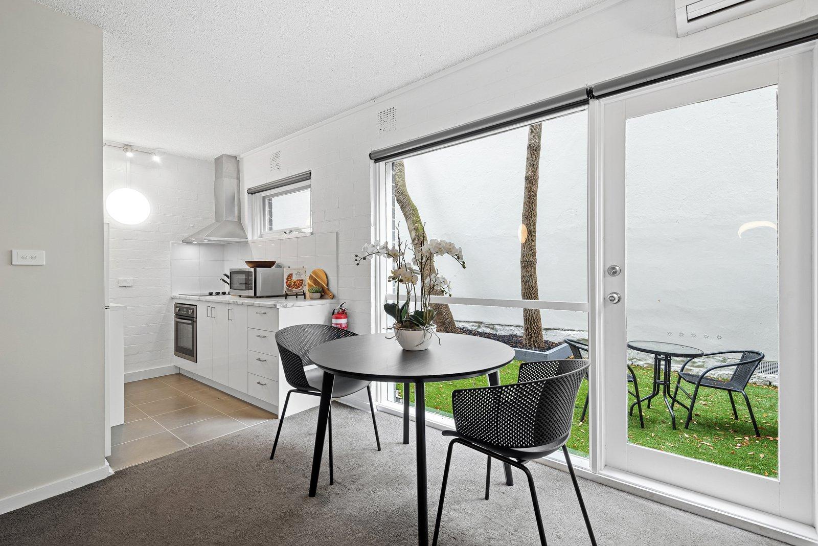 4/44 Gatehouse Street, Parkville, 3052