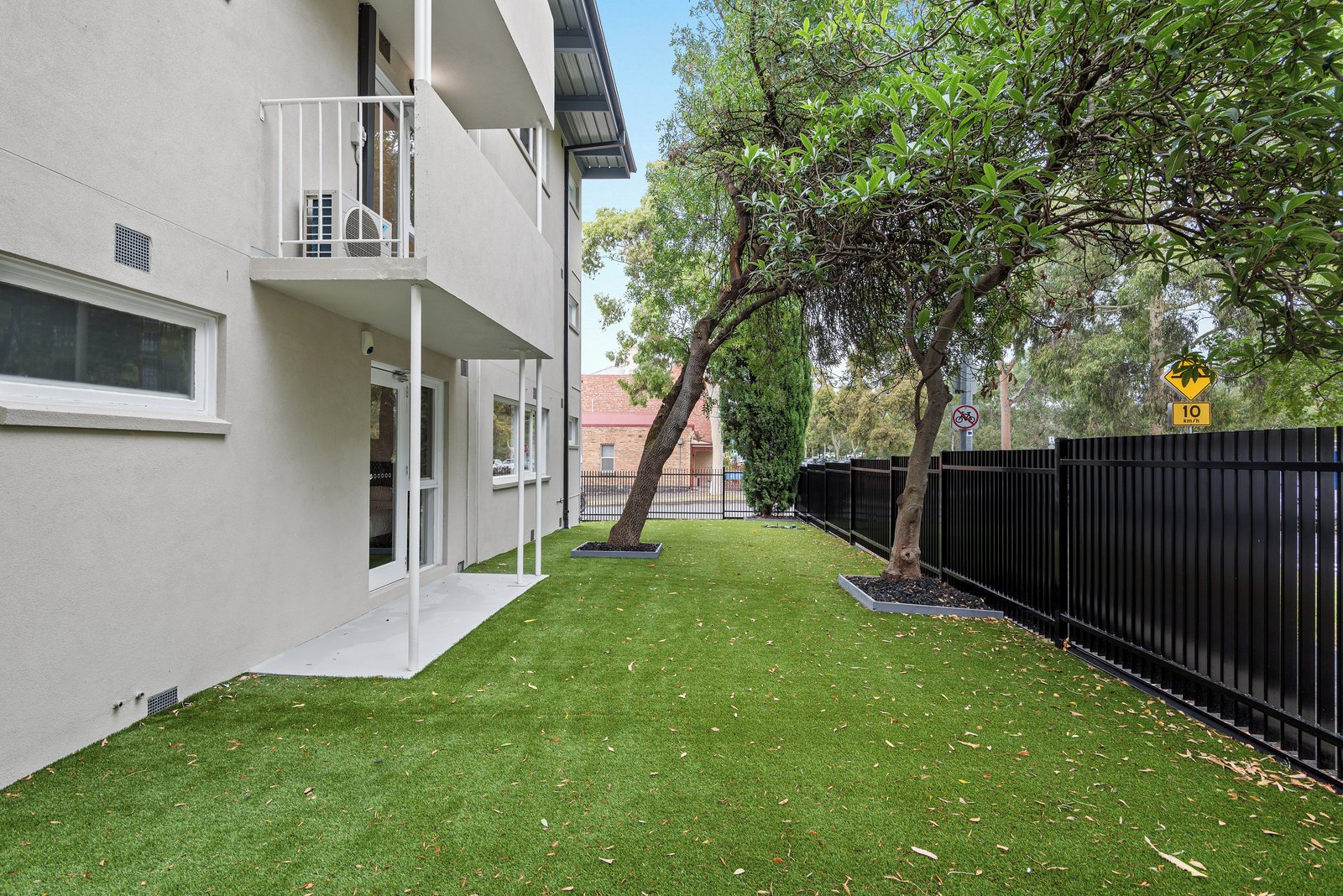 4/44 Gatehouse Street, Parkville, 3052