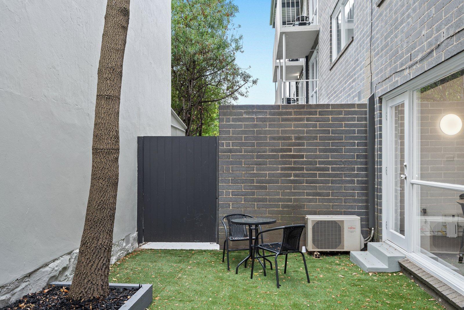 4/44 Gatehouse Street, Parkville, 3052