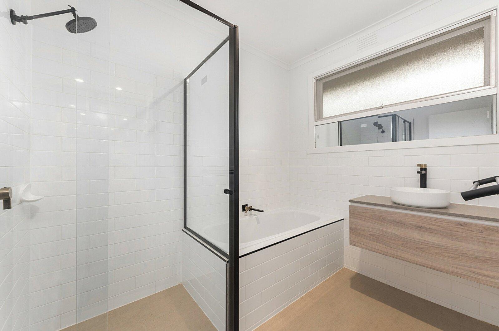 4/64 Essex Road, Surrey Hills, 3127