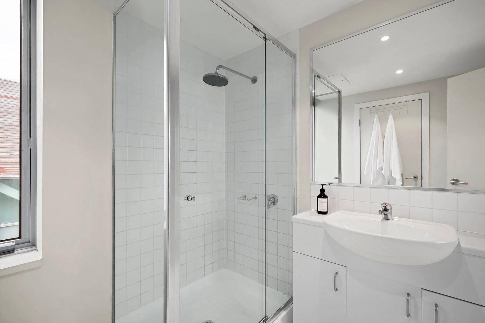 49A/352 Canterbury Road, St Kilda, 3182