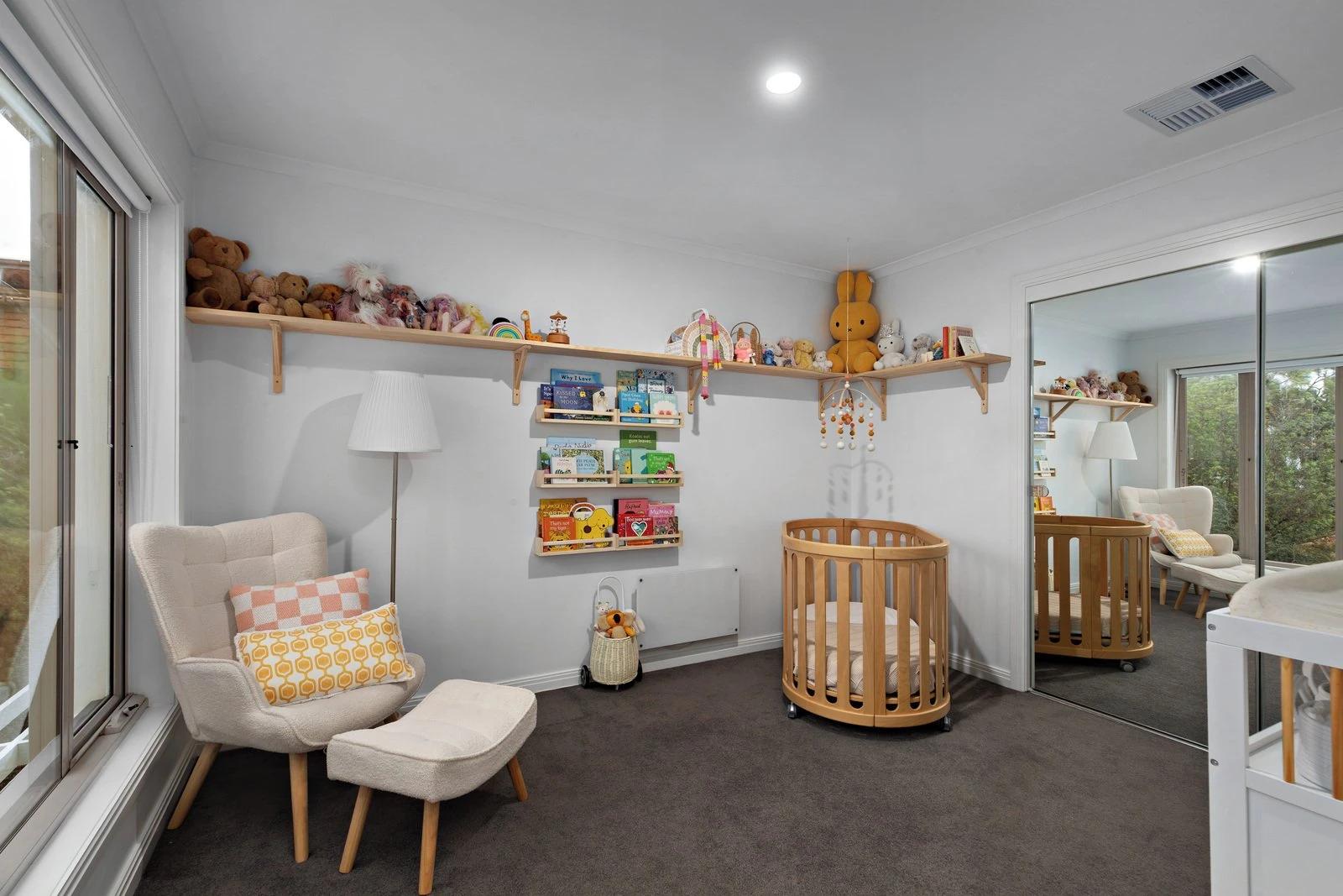 5 Strathaird Mews, Port Melbourne, 3207