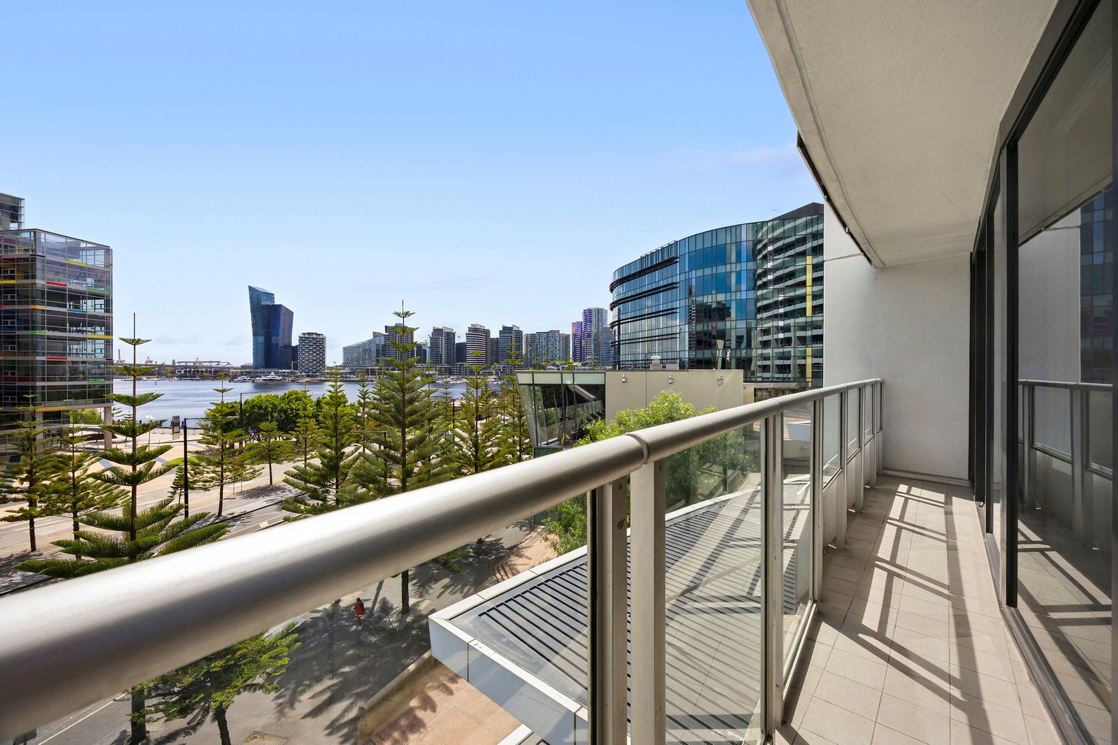 503/100 Harbour Esplanade, Docklands, 3008
