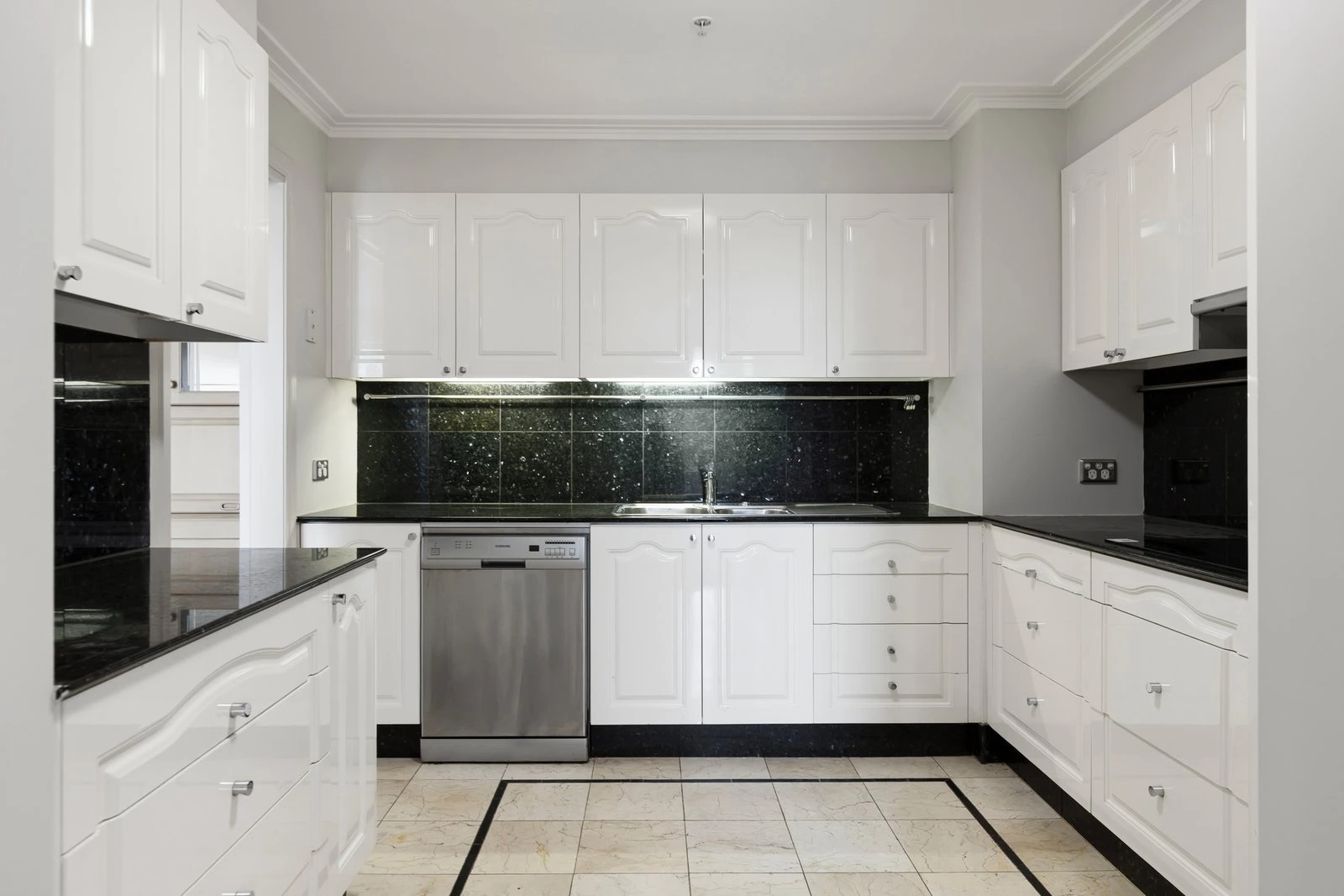 50/400 Victoria Parade, East Melbourne, 3002