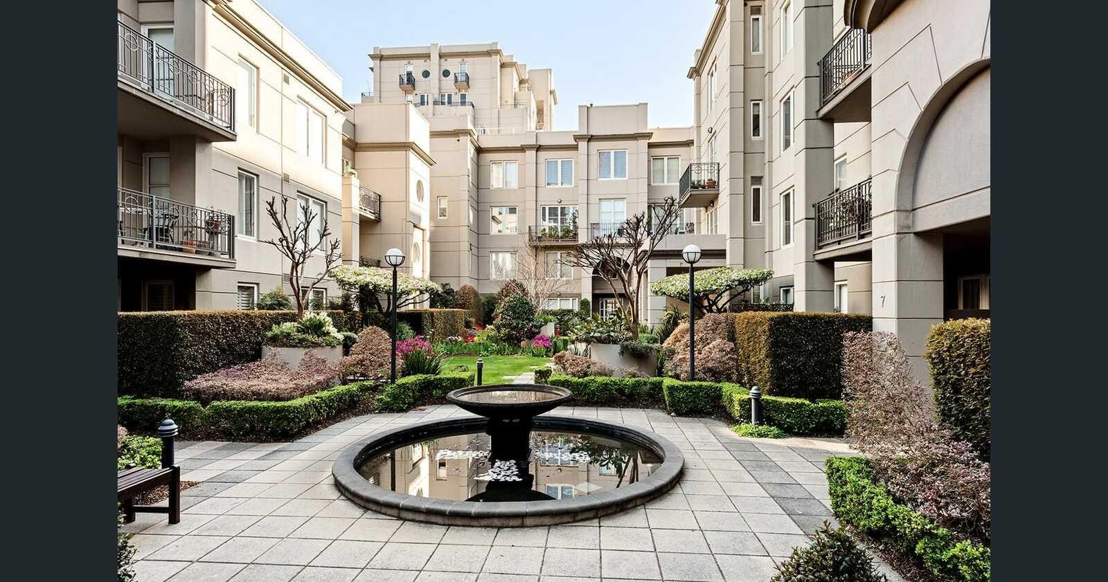 50/400 Victoria Parade, East Melbourne, 3002