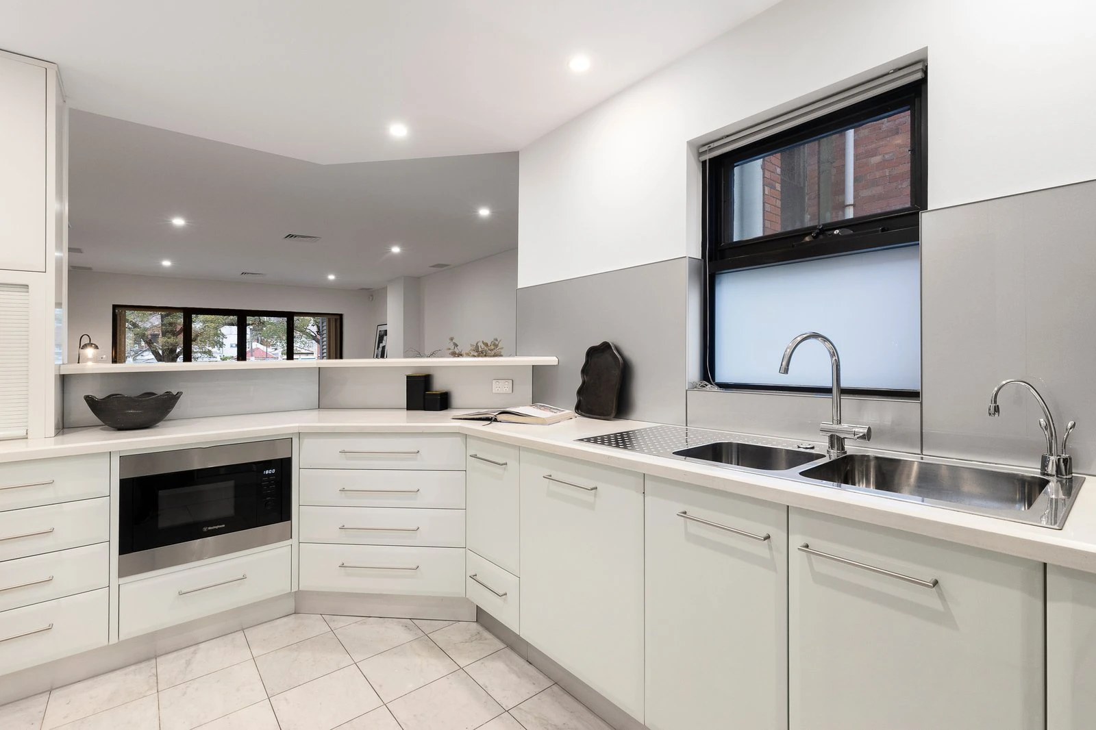54 MacArthur Place North, Carlton, 3053