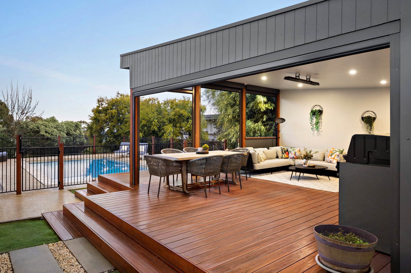 56 Quinns Parade, Mount Eliza, 3930