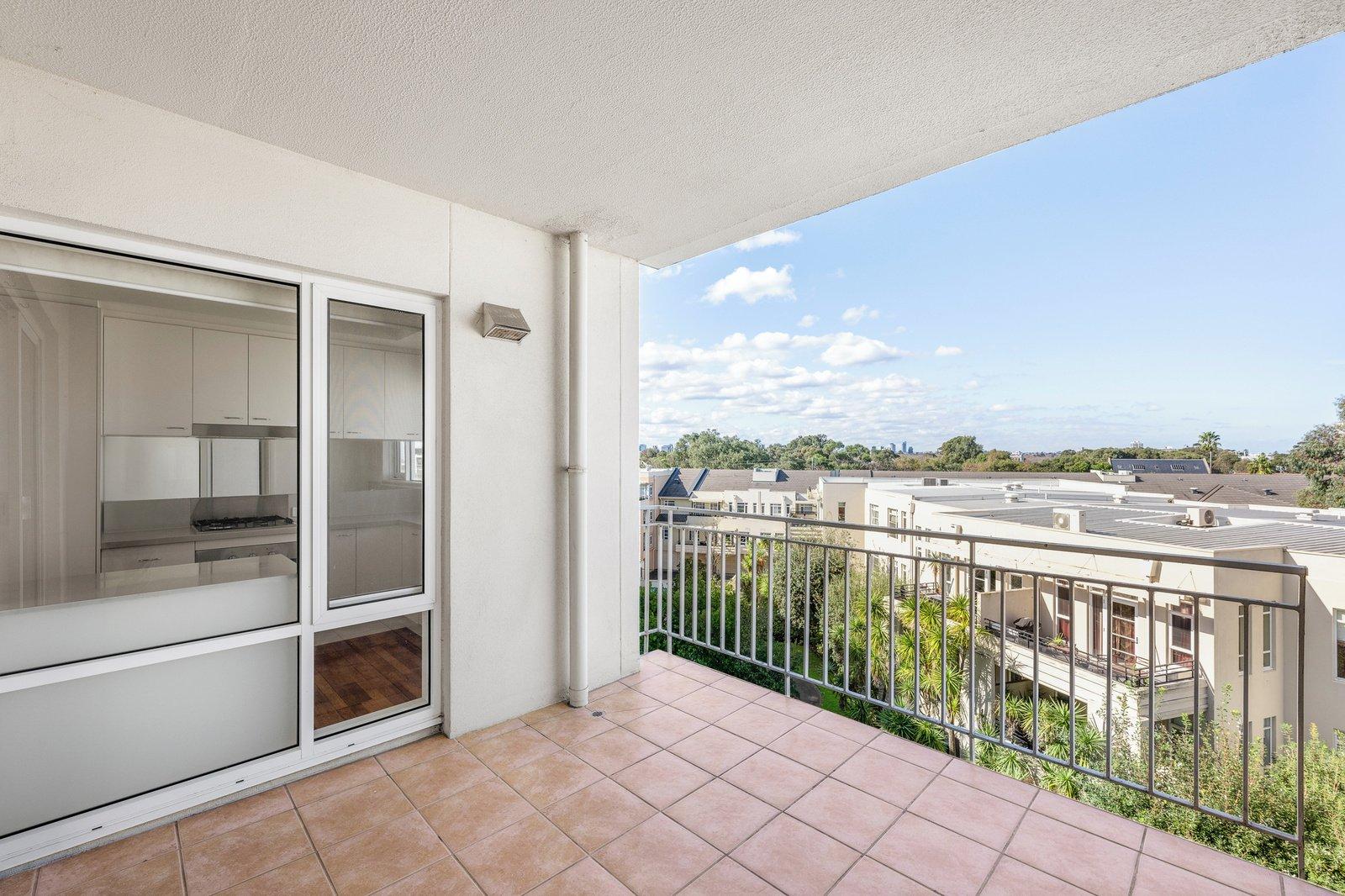 57/3 Seisman Place, Port Melbourne, 3207