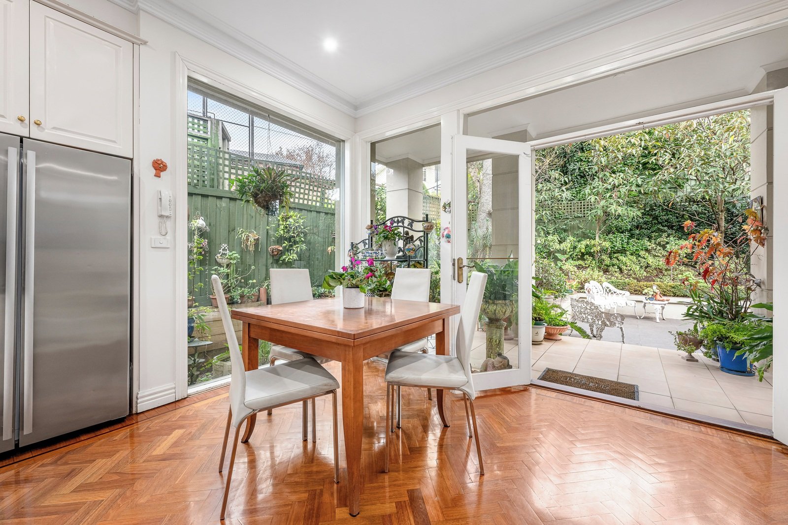 5A Yarradale Road, Toorak, 3142