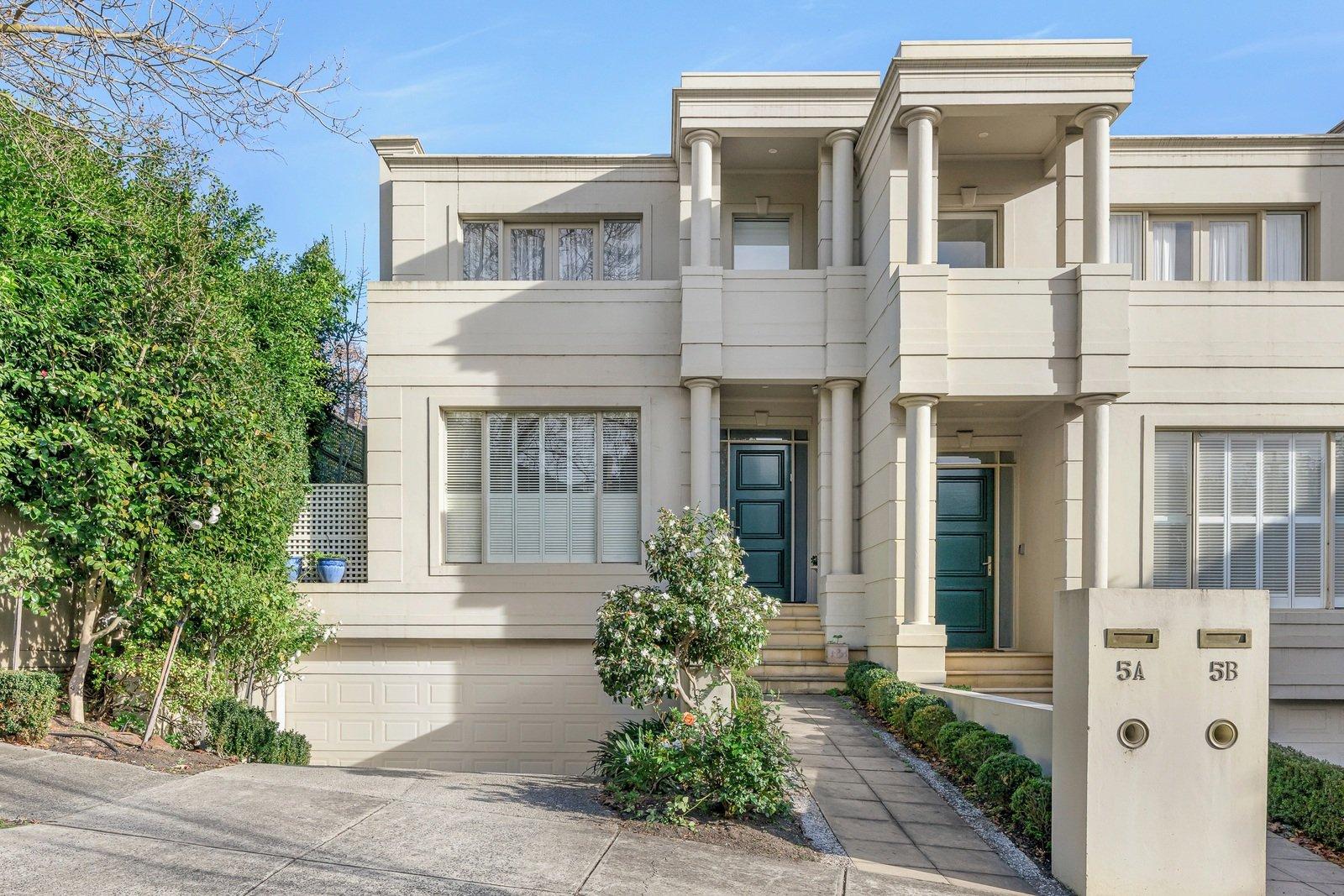 5A Yarradale Road, Toorak, 3142