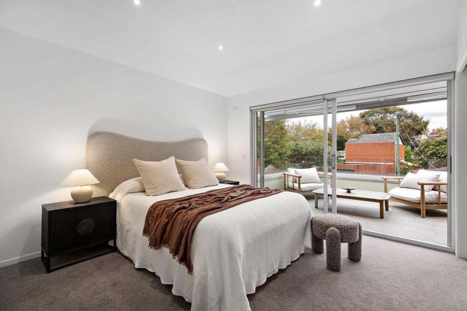5A Longmore Street, St Kilda West, 3182