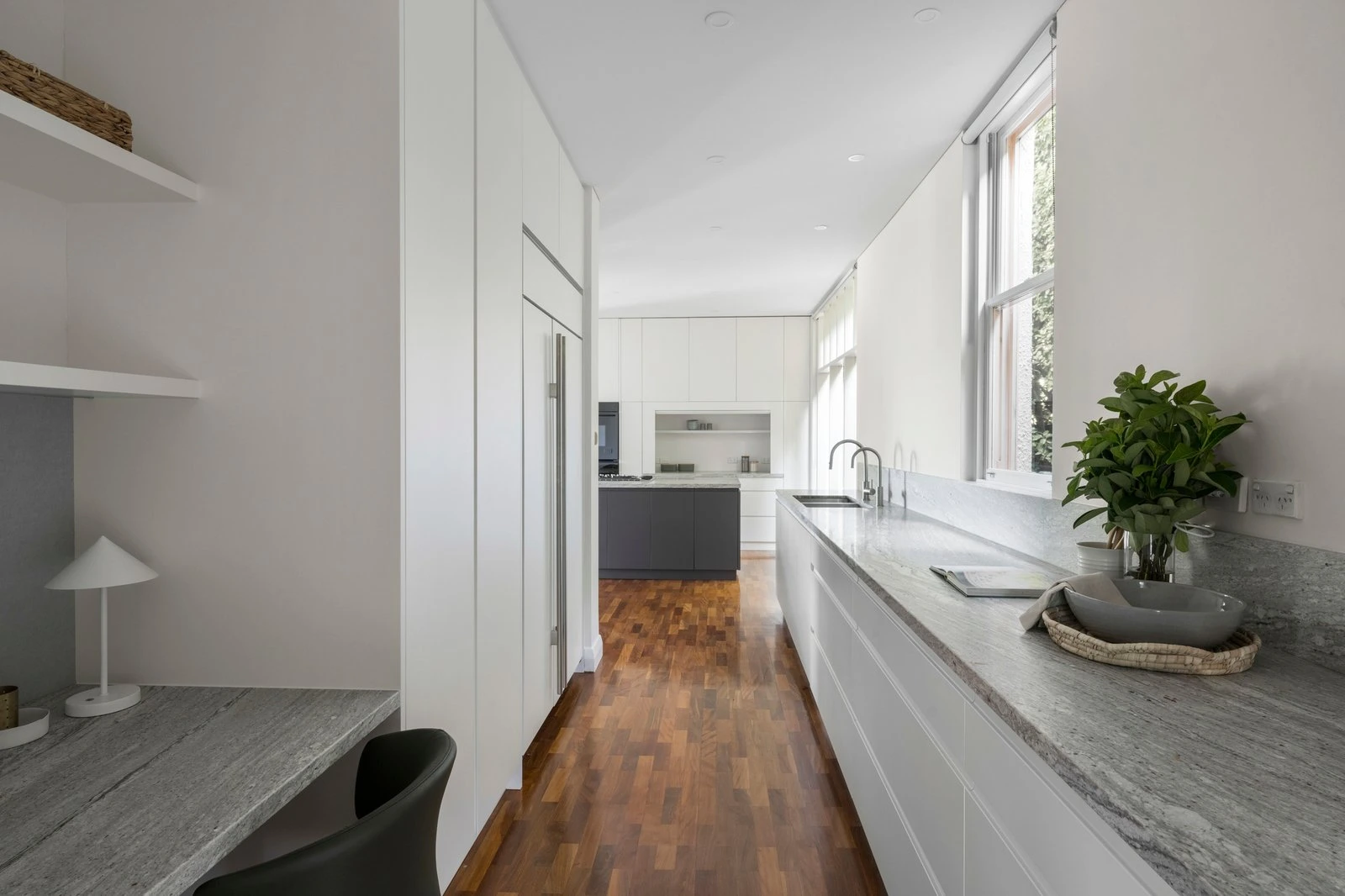 6 Macquarie Road, Toorak, 3142