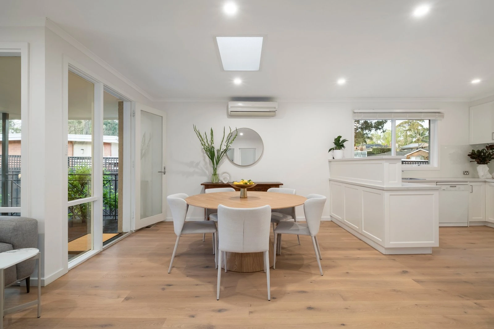 6 Gilbert Parade, Camberwell, 3124