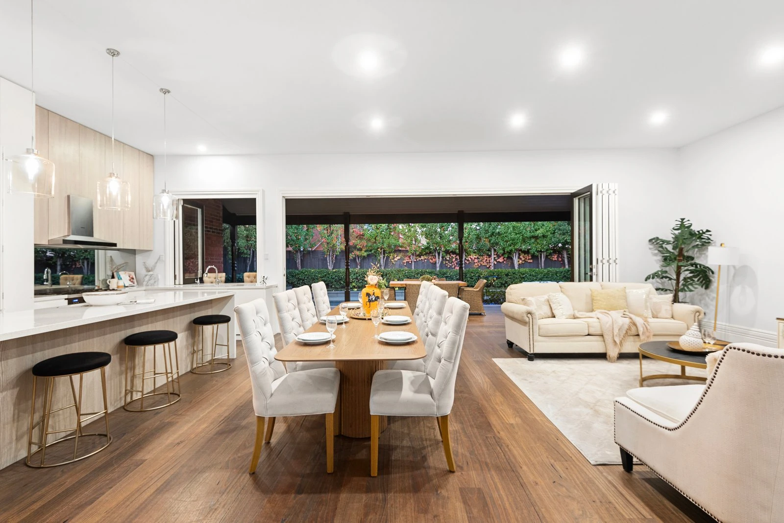 6 Irilbarra Road, Canterbury, 3126