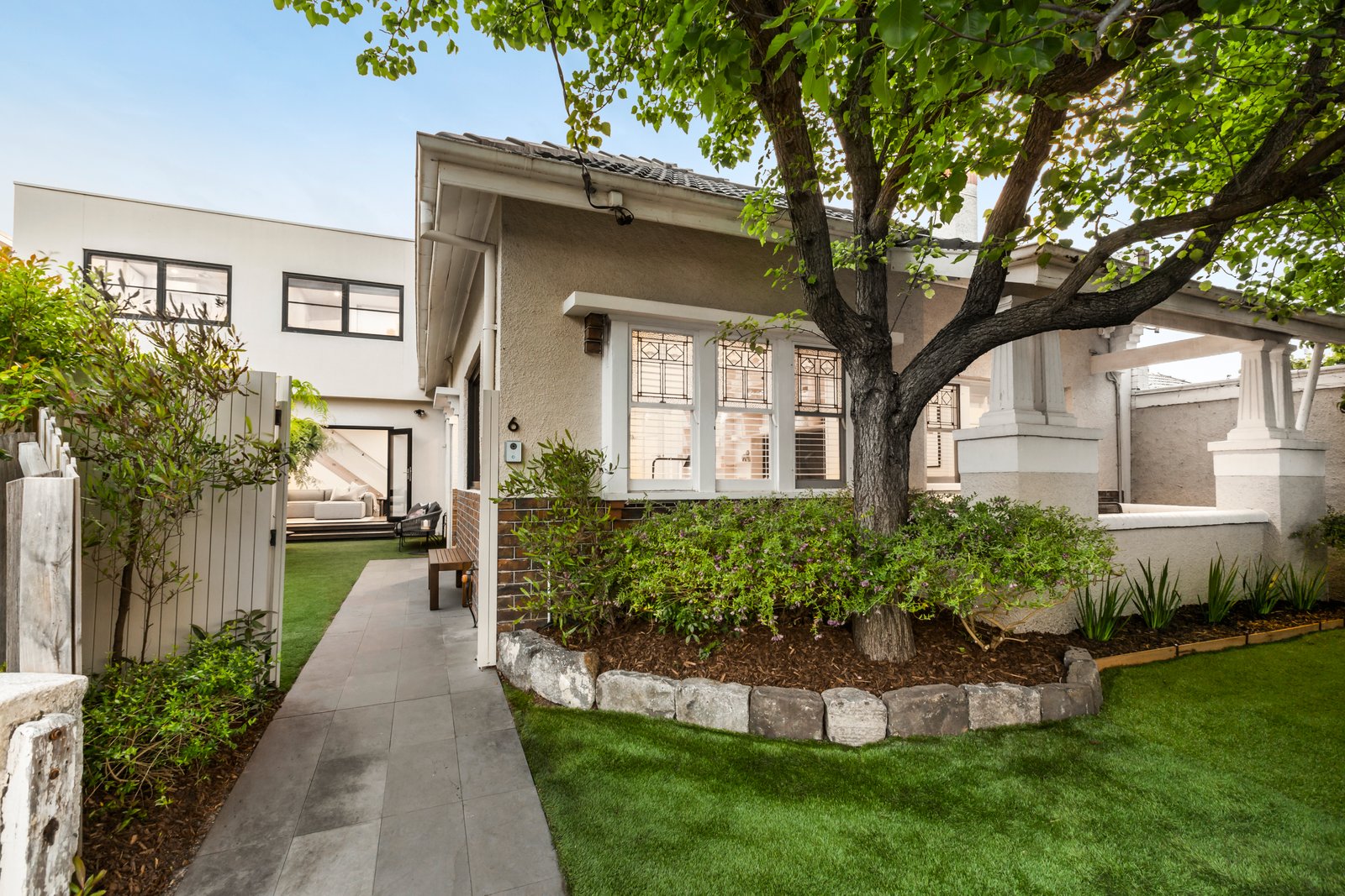 6 Kelvin Court, Prahran, 3181