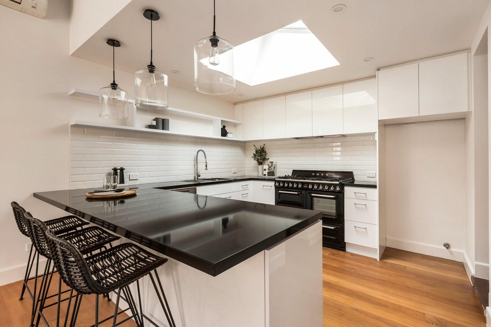 6 Kelvin Court, Prahran, 3181
