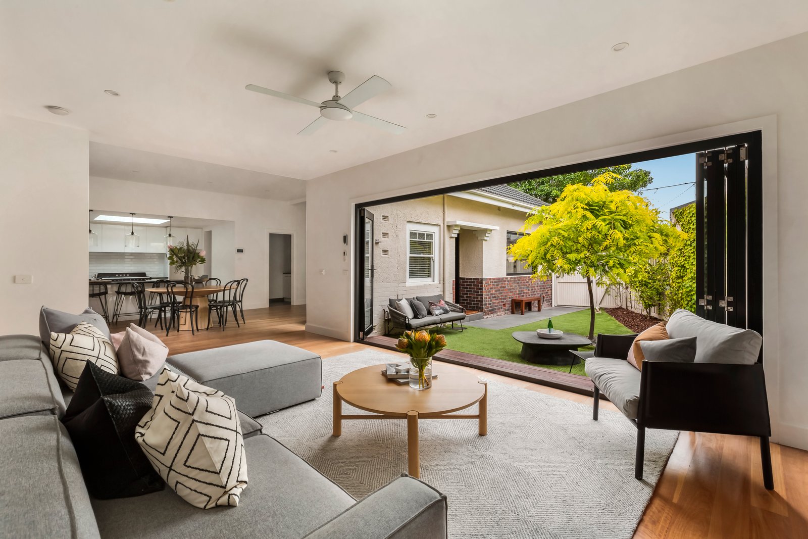 6 Kelvin Court, Prahran, 3181
