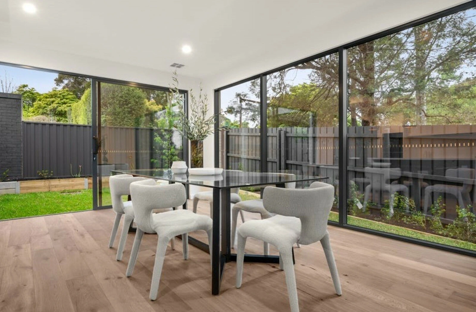 6 Ryburne Avenue, Ashburton, 3147