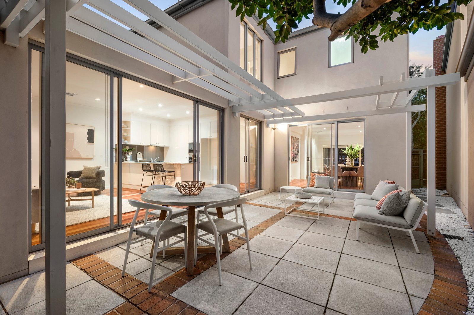 6 The Cove, Port Melbourne, 3207