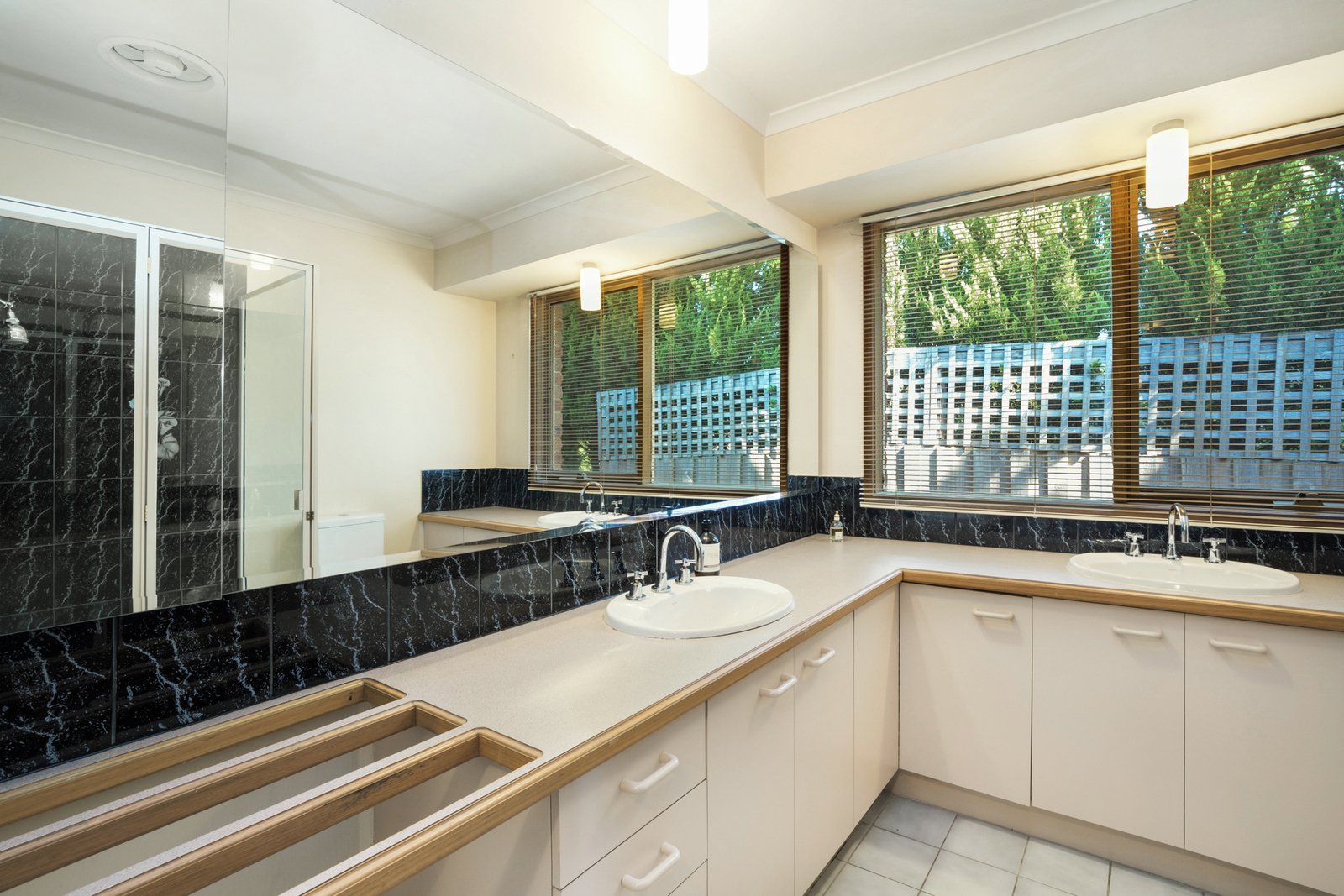 6 Weir Street, Kew, 3101