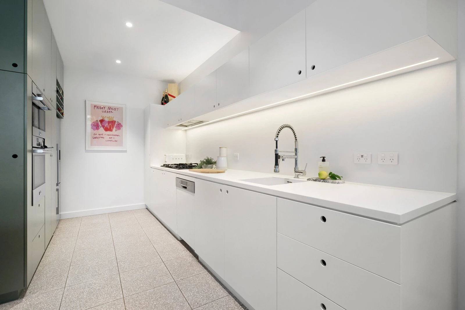 6 Wrights Terrace, Prahran, 3181