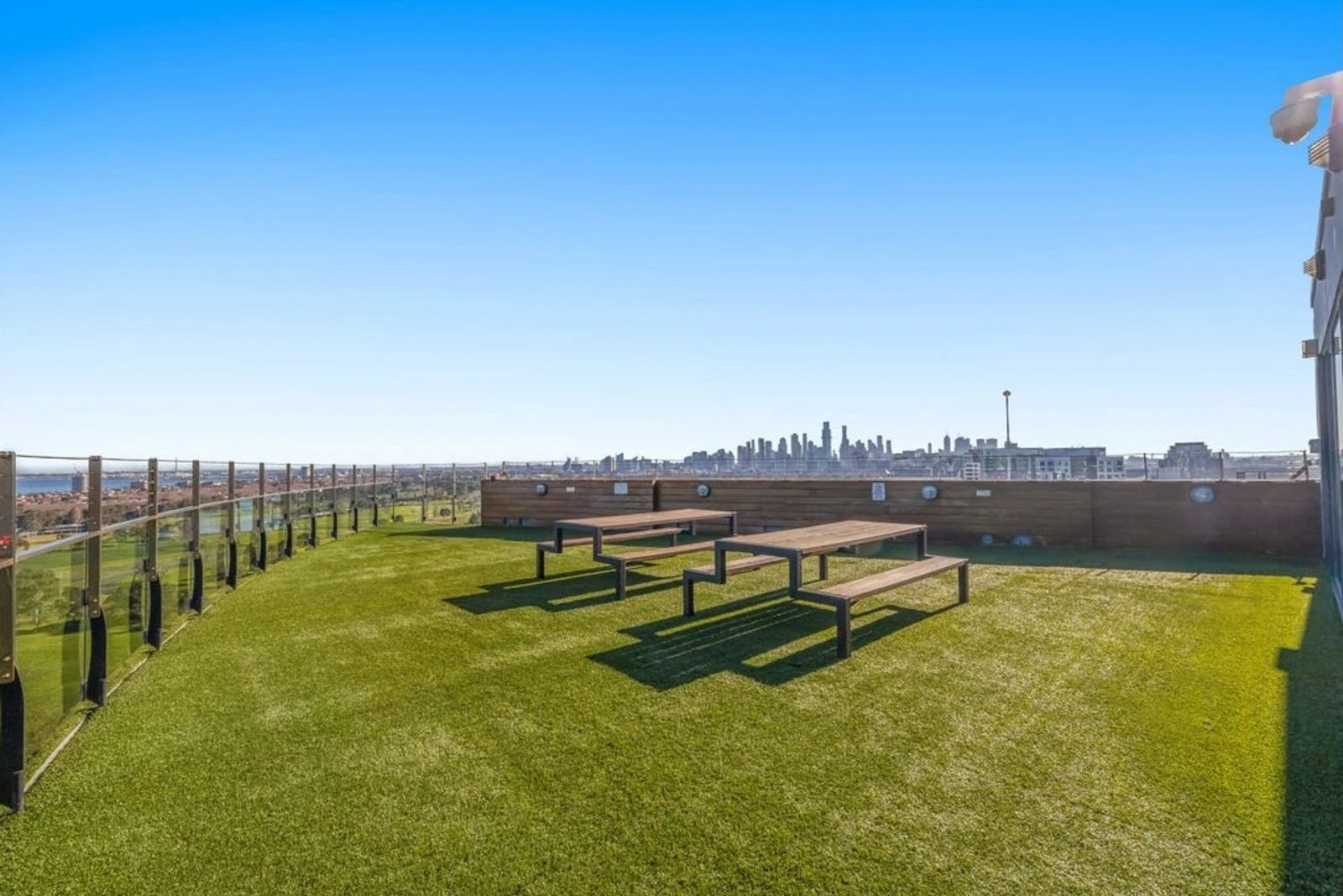 605/83 Queens Road, Melbourne, 3004
