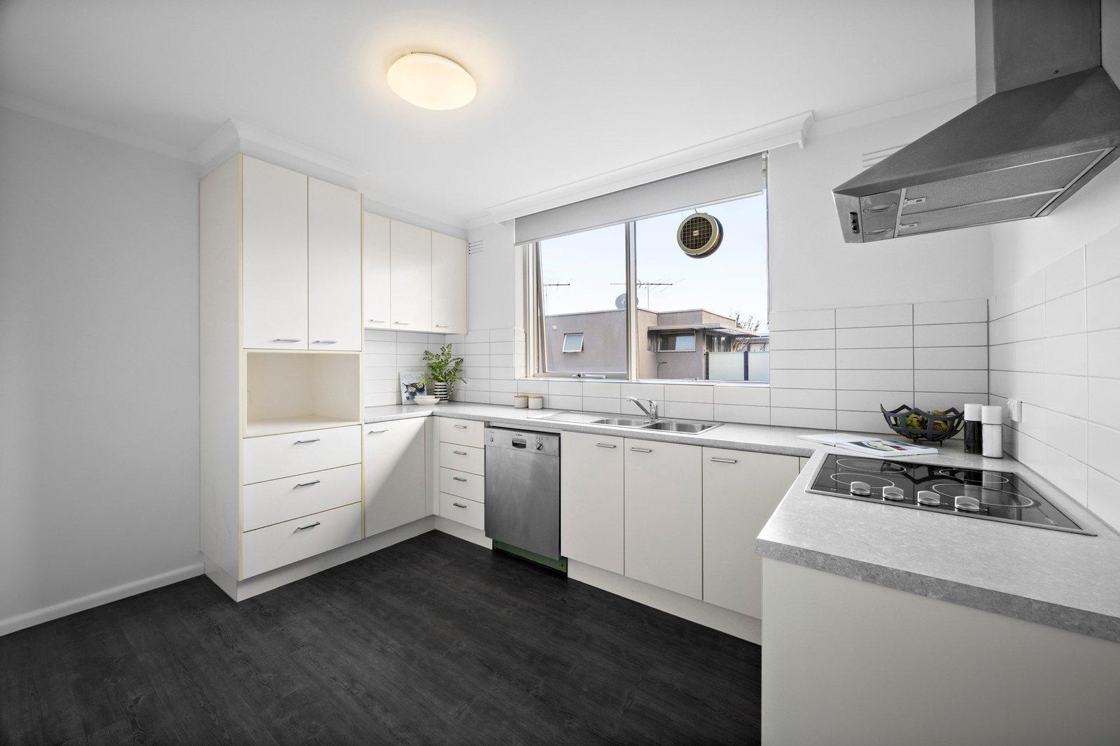 6/25 Selwyn Avenue, Elwood, 3184