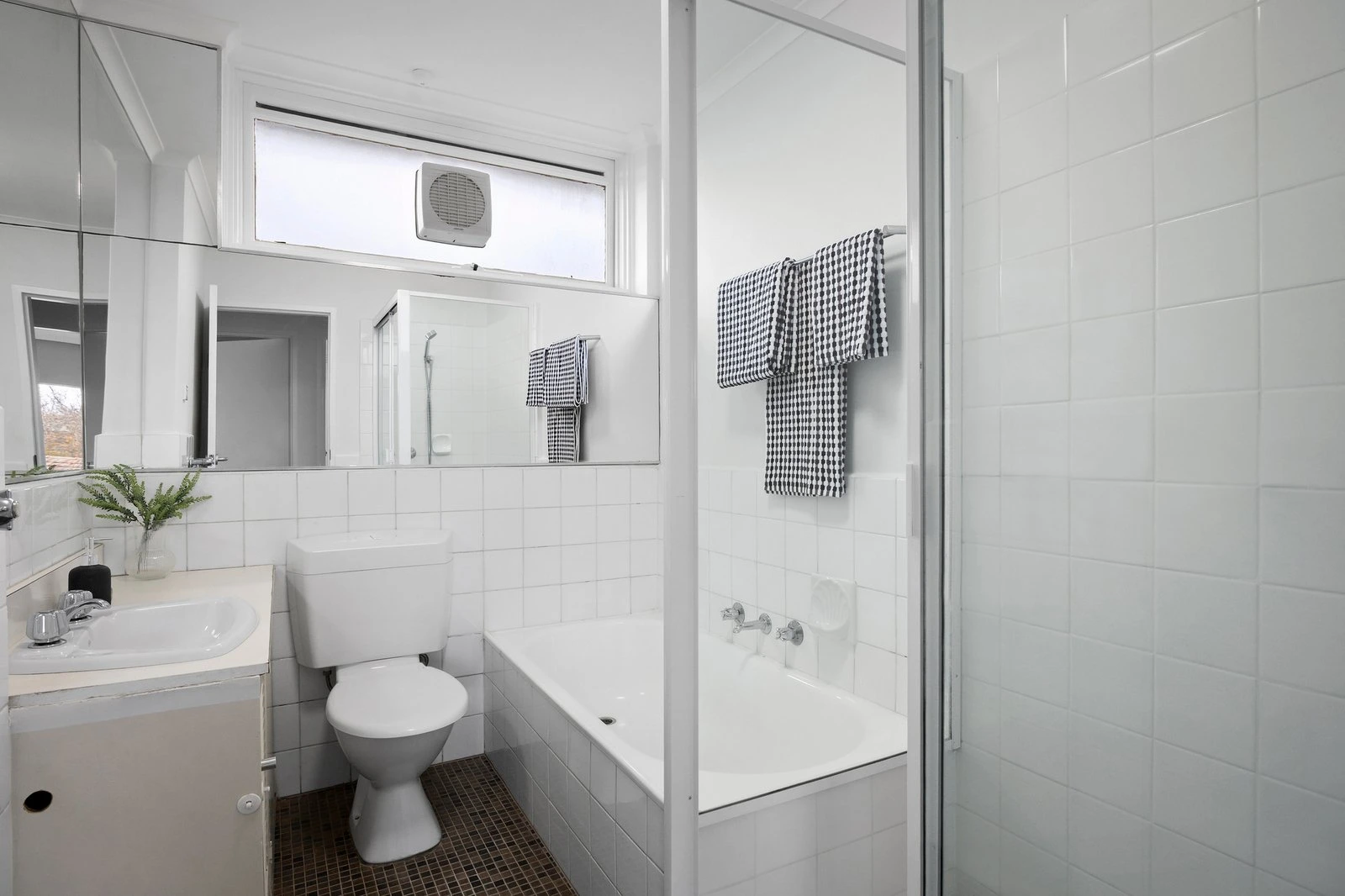 6/25 Selwyn Avenue, Elwood, 3184