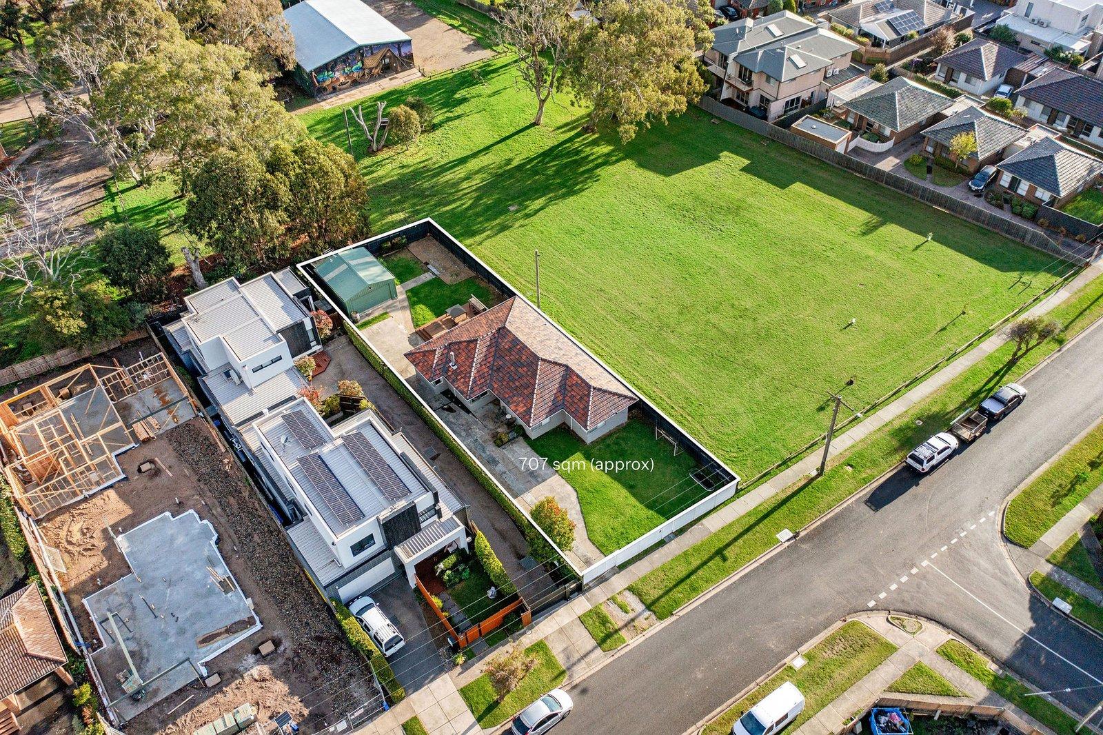 64 Venice Street, Mornington, 3931