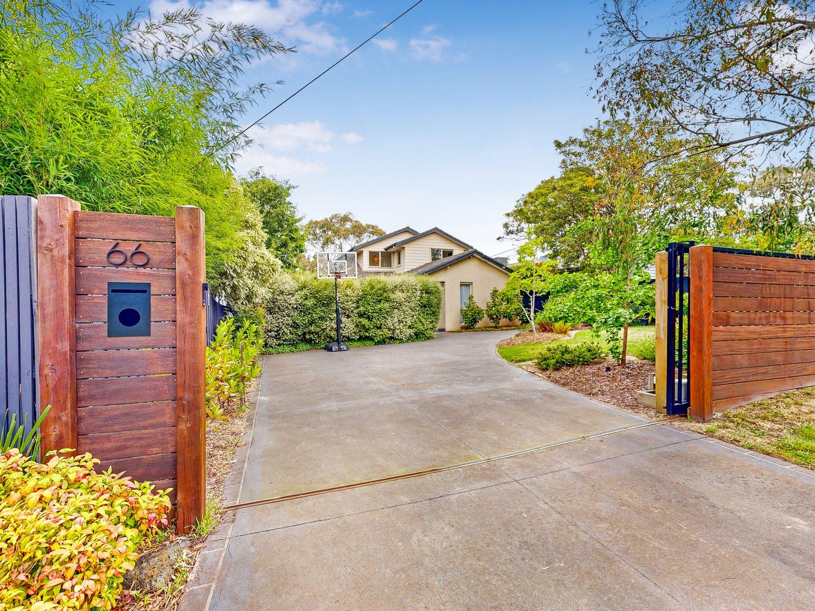 66 Summerhill Crescent, MOUNT ELIZA, 3930