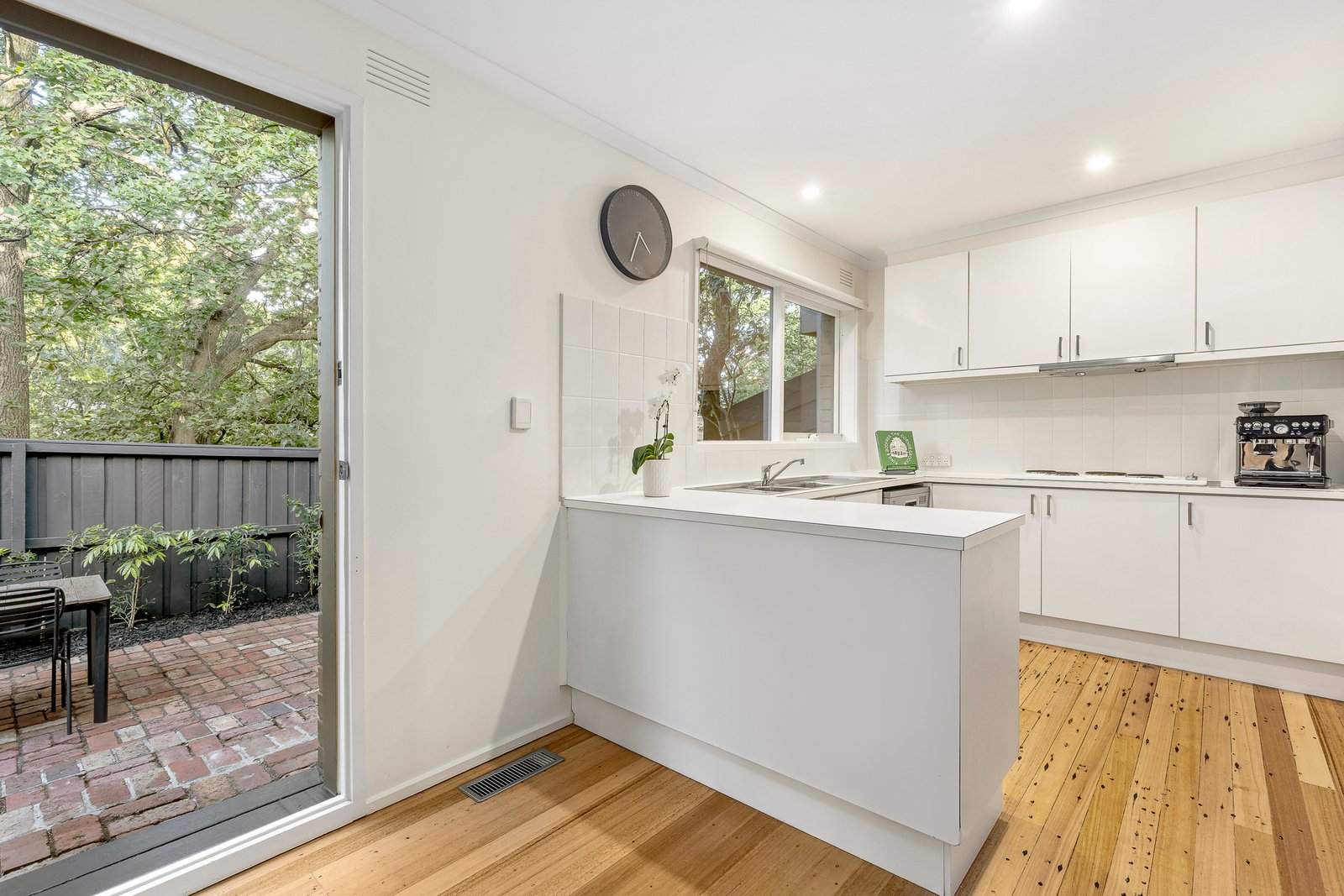 6/8-12 Weir Street, Balwyn, 3103