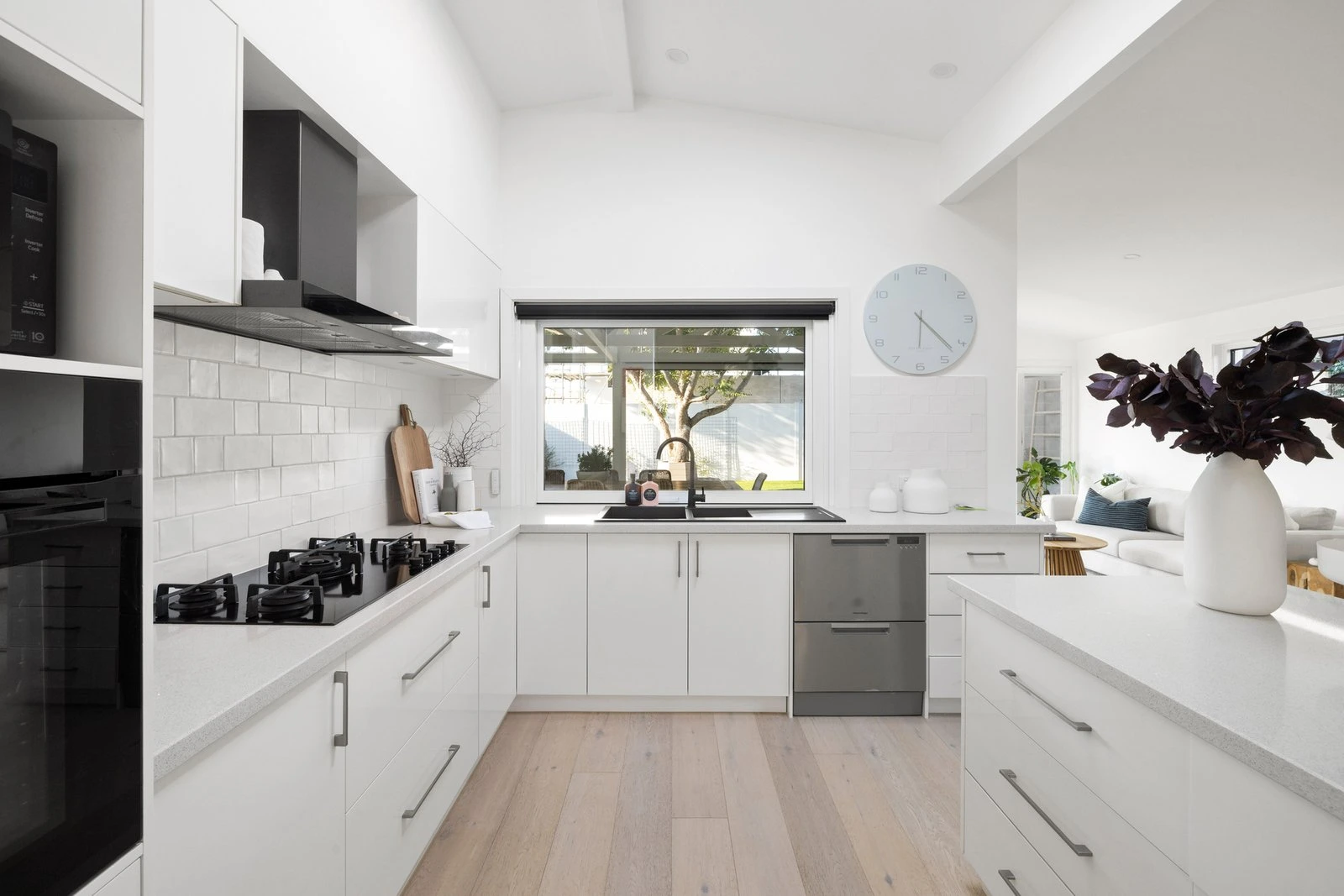 7 Ti-Tree Grove, Mornington, 3931