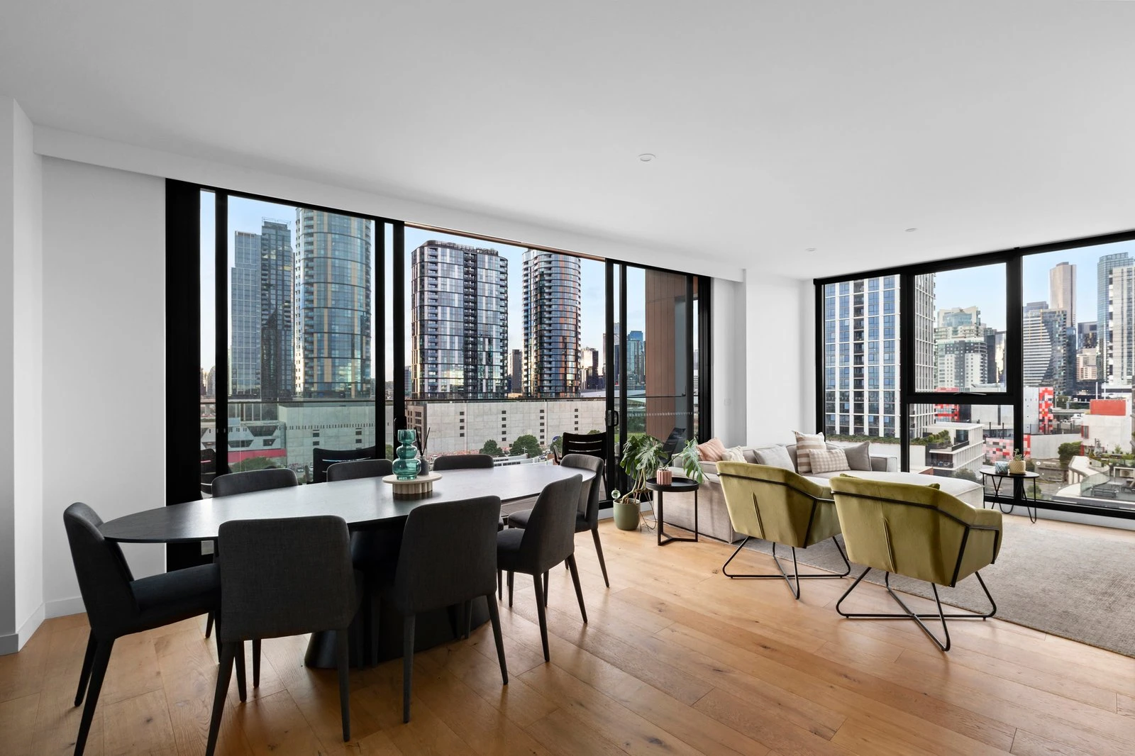 703/51 Thistlethwaite Street, South Melbourne, 3205