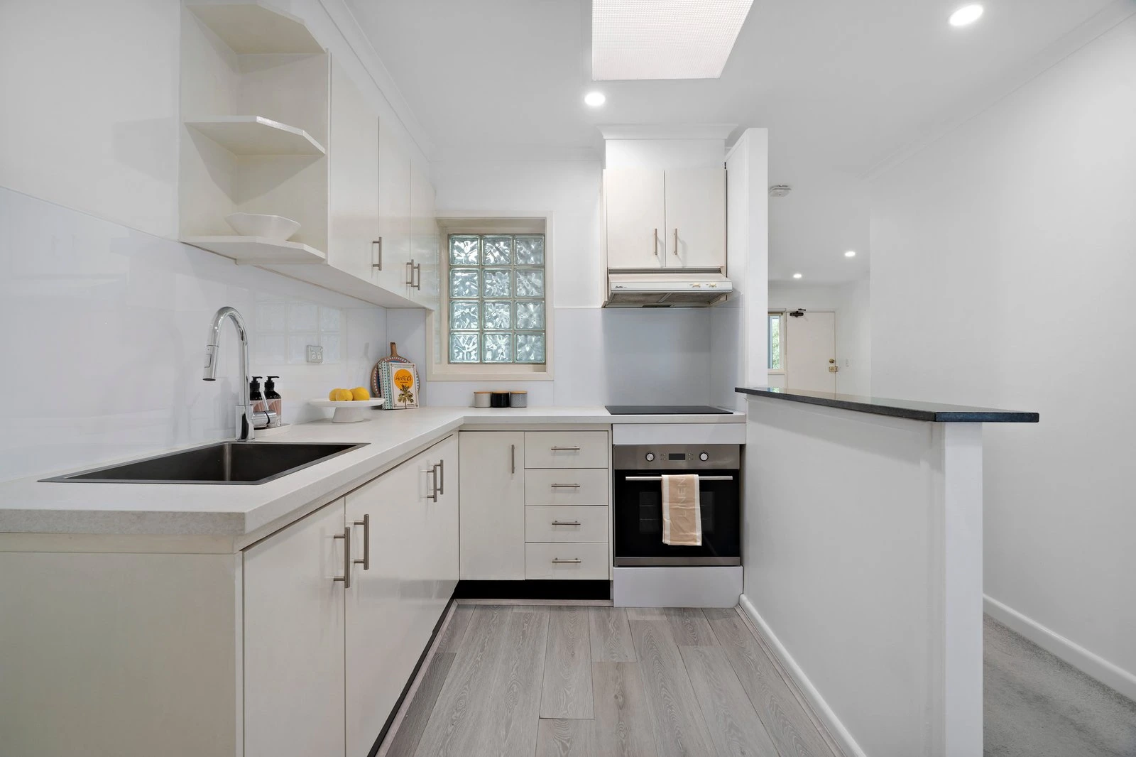 7/4 Yorston Court, Elsternwick, 3185