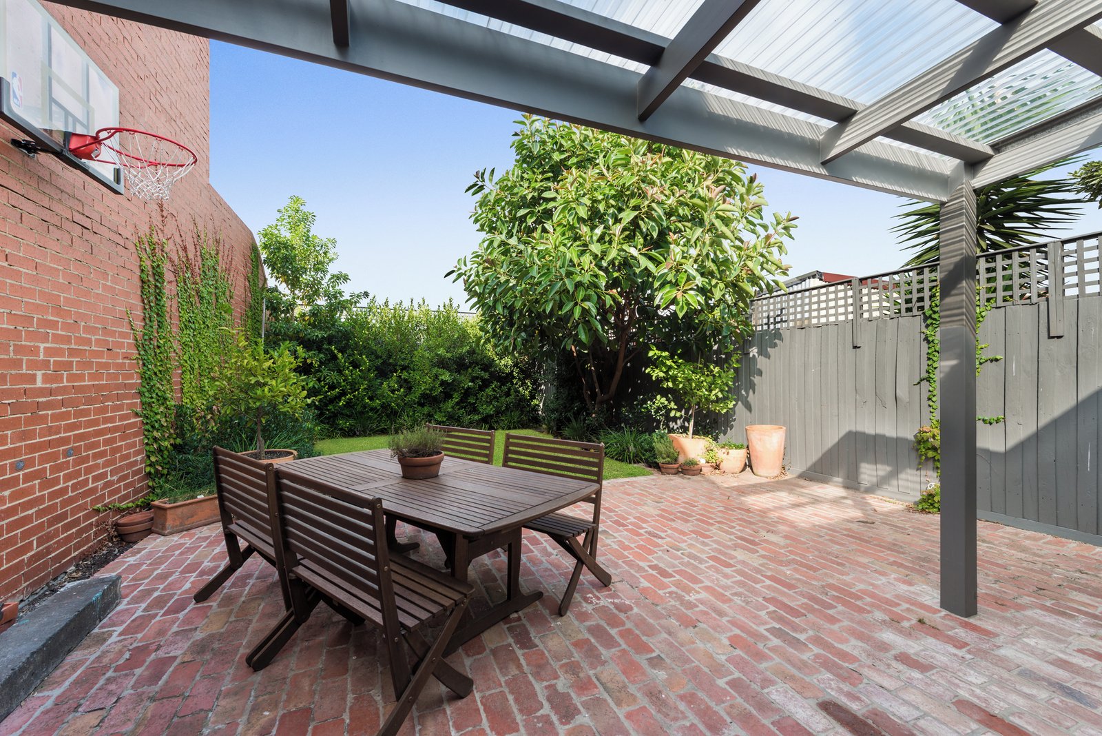 76 Commercial Road, Prahran, 3181