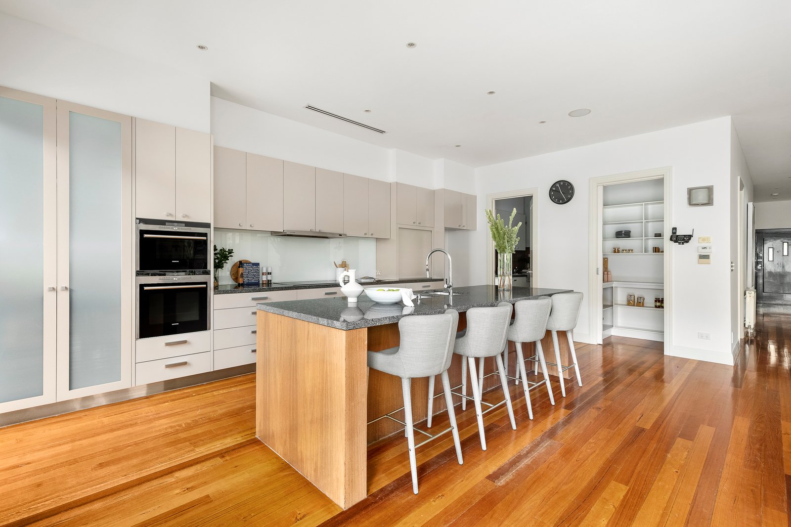 77 Summerhill Road, Glen Iris, 3146