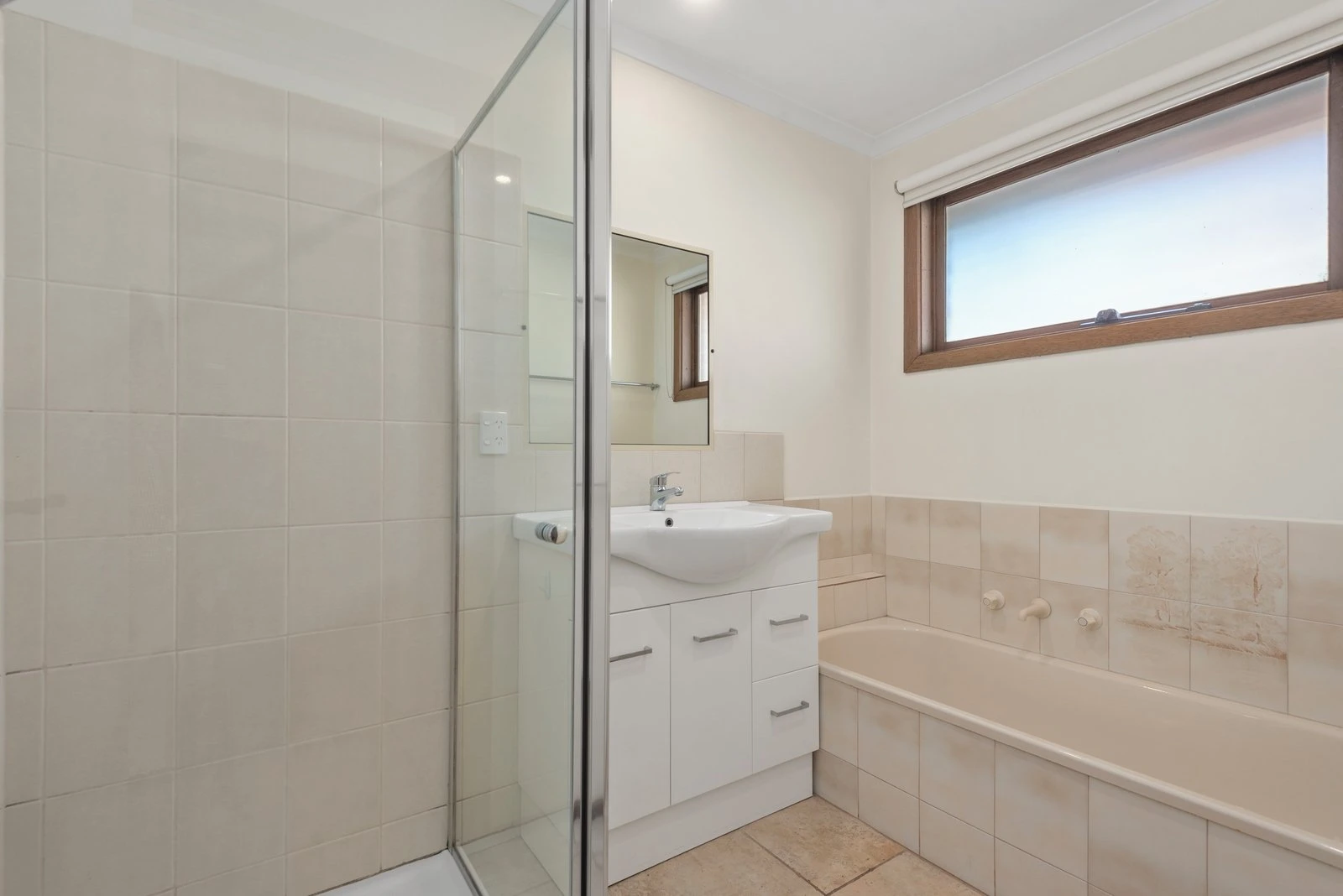 7/9-13 Roger Street, Doncaster East, 3109