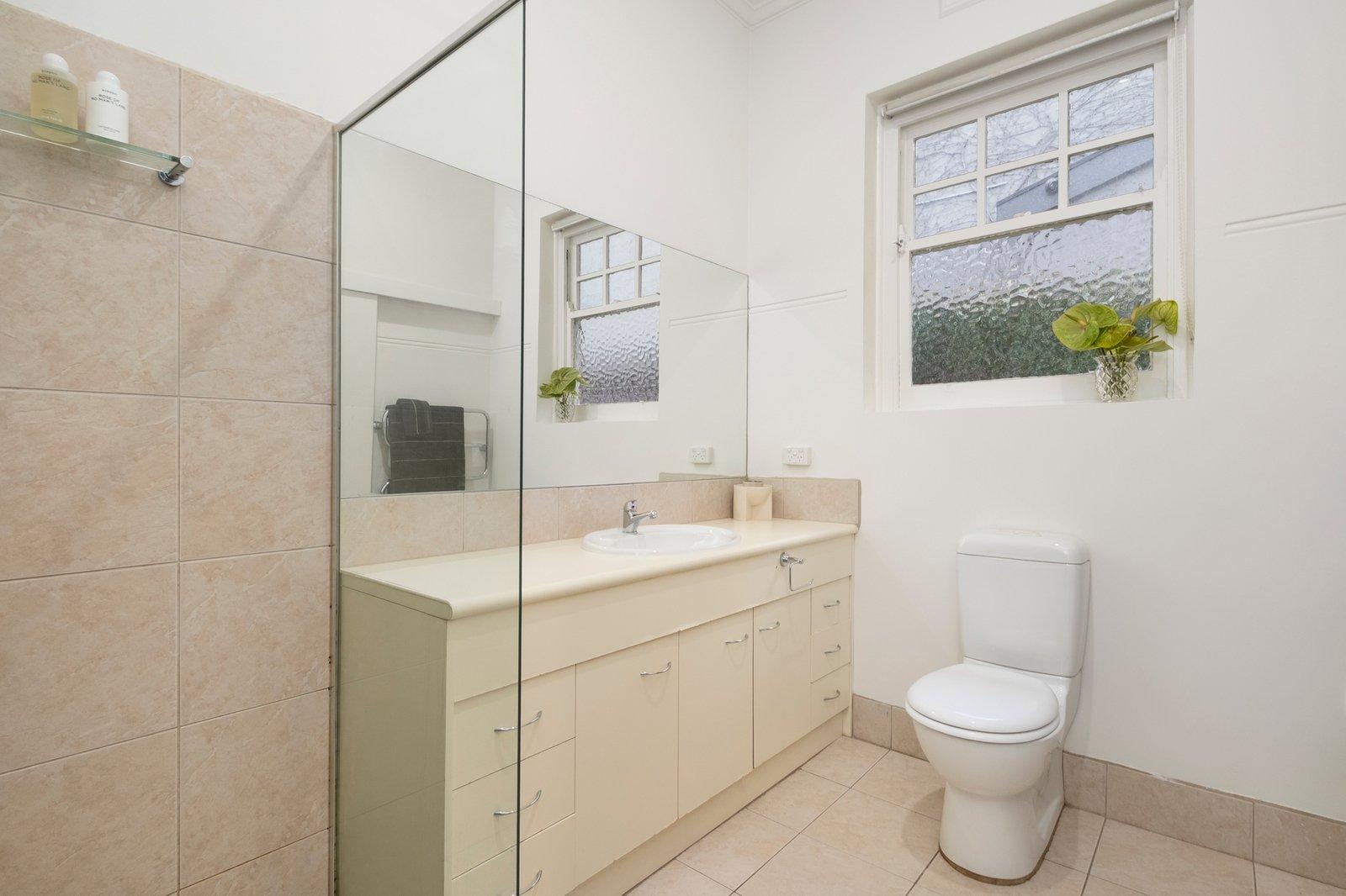 8 Allison Avenue, Glen Iris, 3146